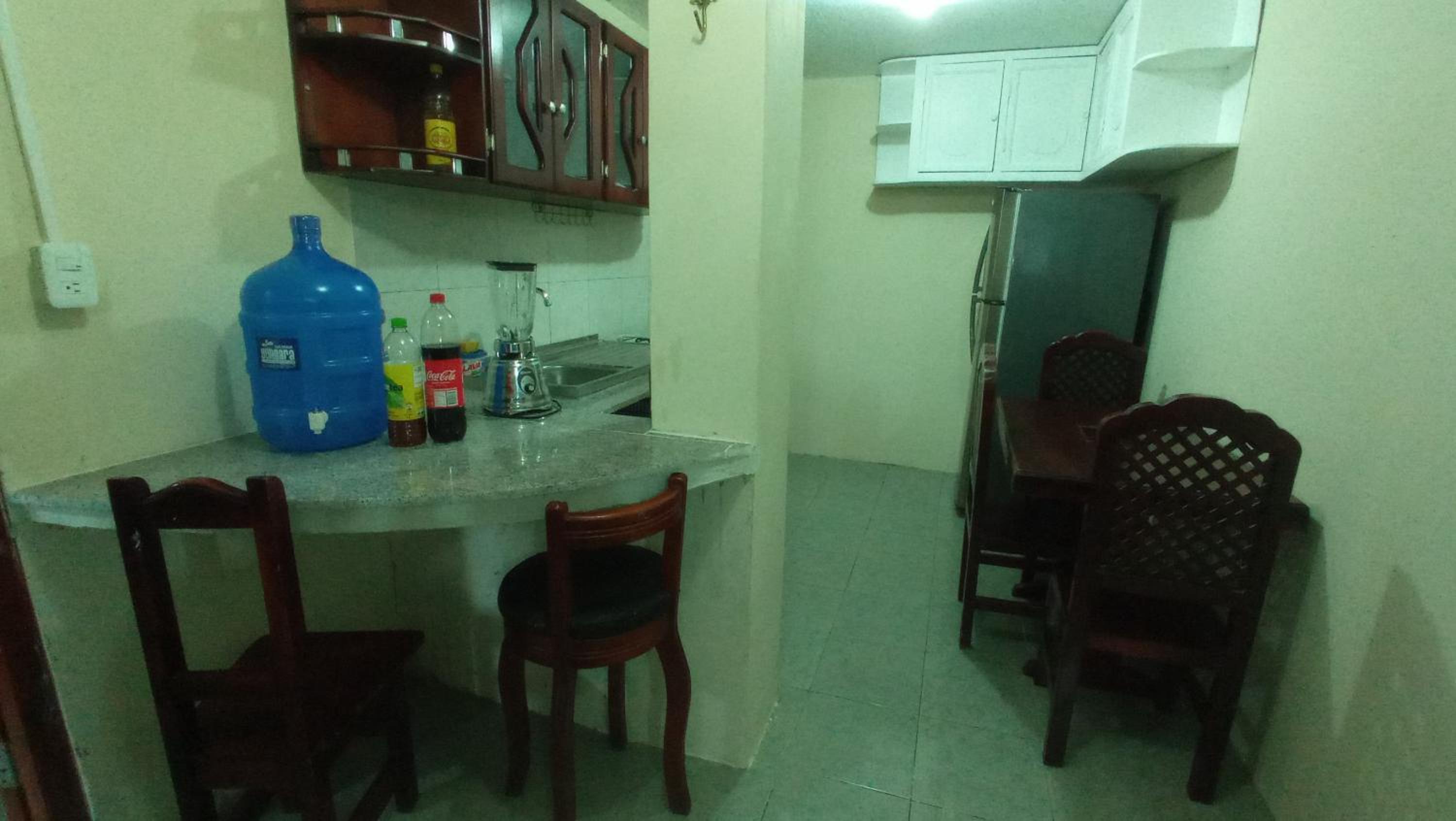 Avispero's House