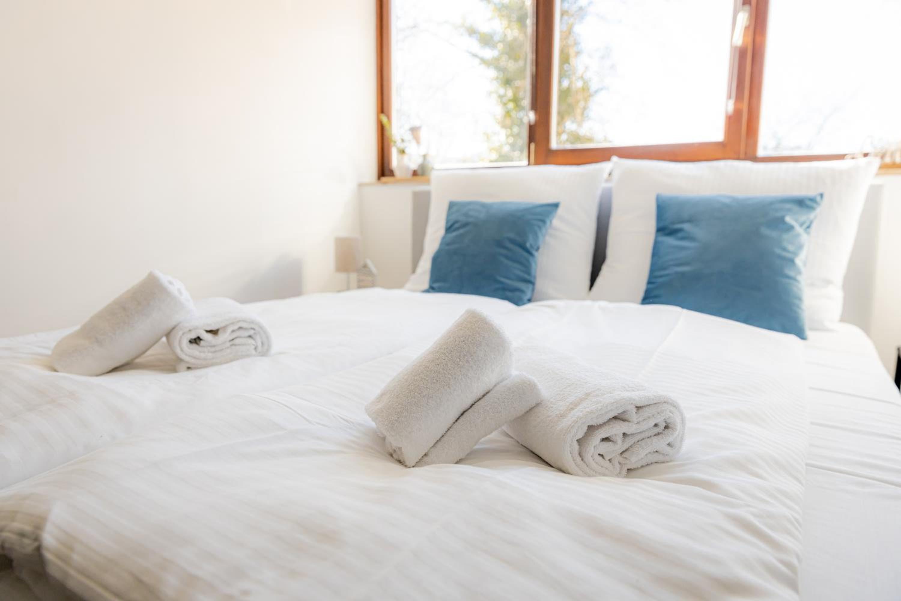 Come4Stay Passau - Holzheim I Modern I WLAN I Küche I Parkplatz I SmartTV mit Netflix