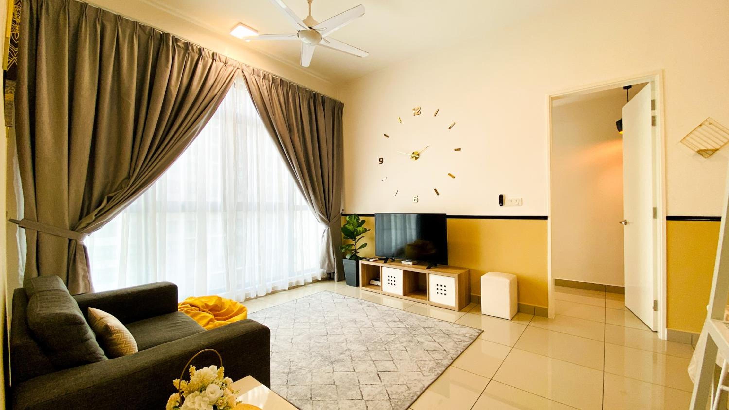 The Icon2 Condo in IOI City Mall Putrajaya, Pool View photo 2