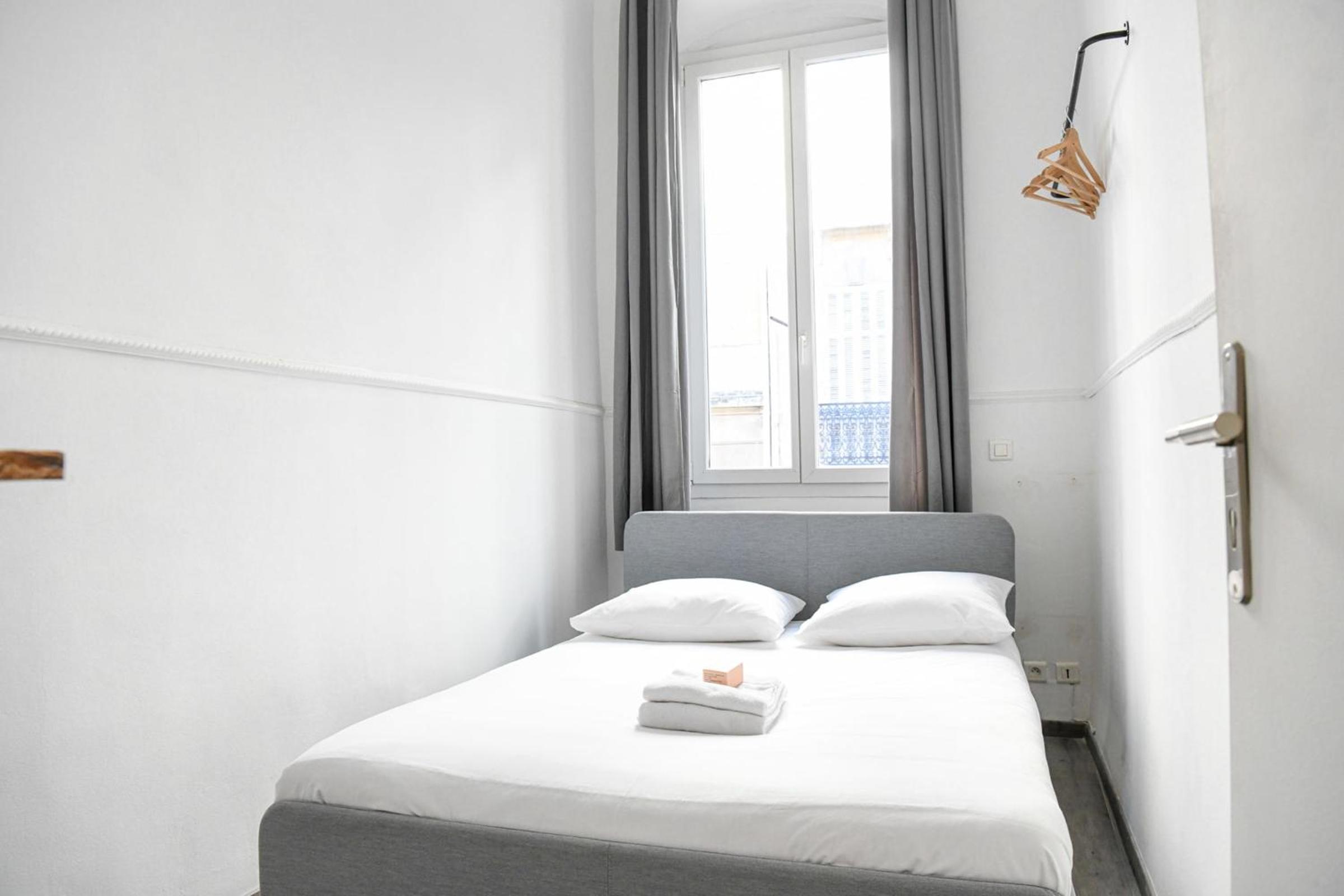 Vieux-Port Grand appartement 2 ch avec terrasse