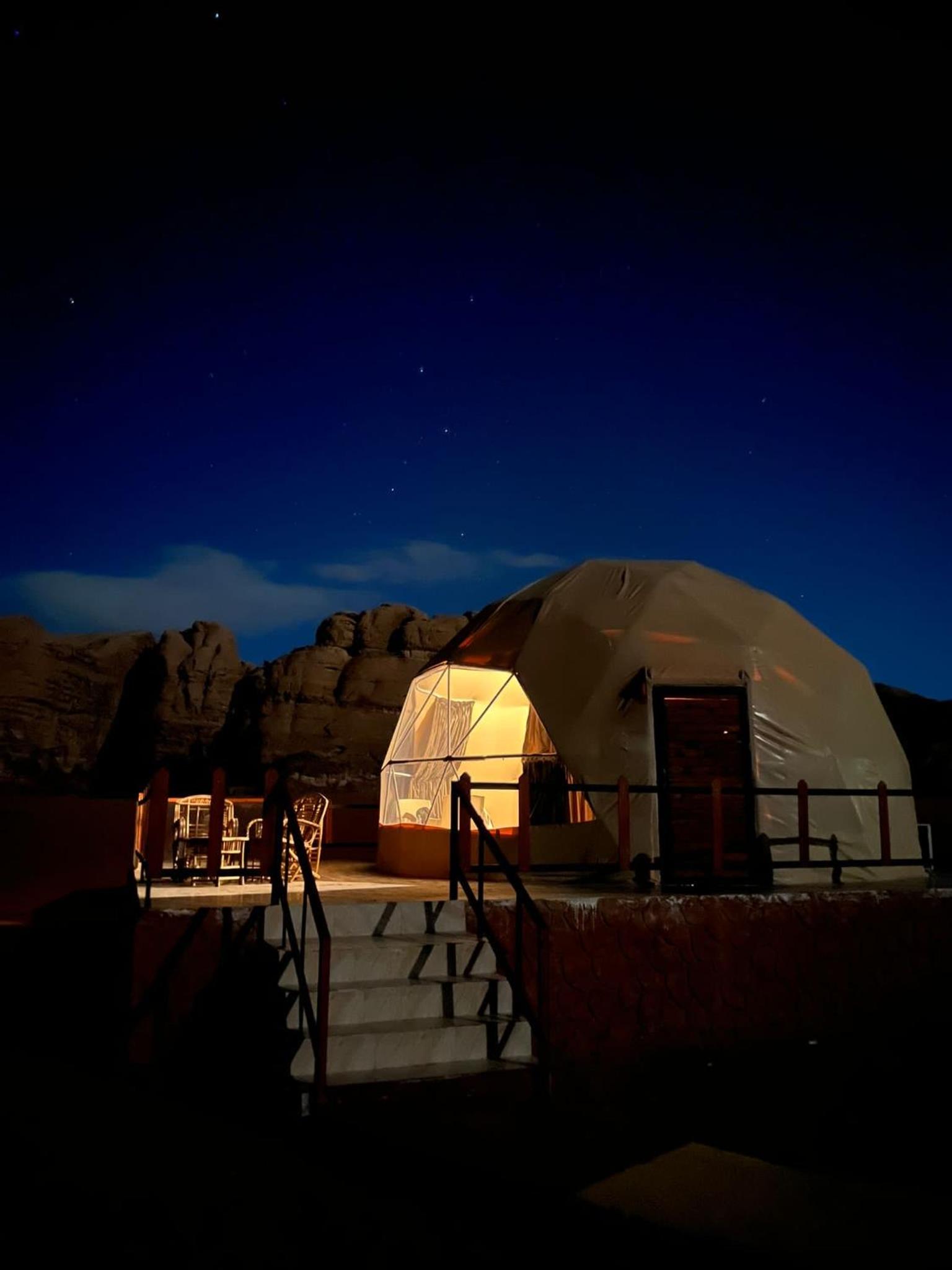 Orbit camp