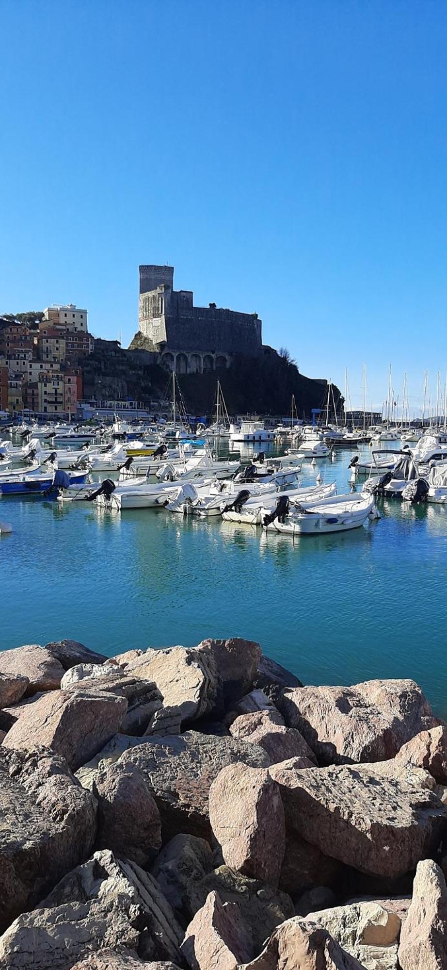 Dagli ulivi al mare