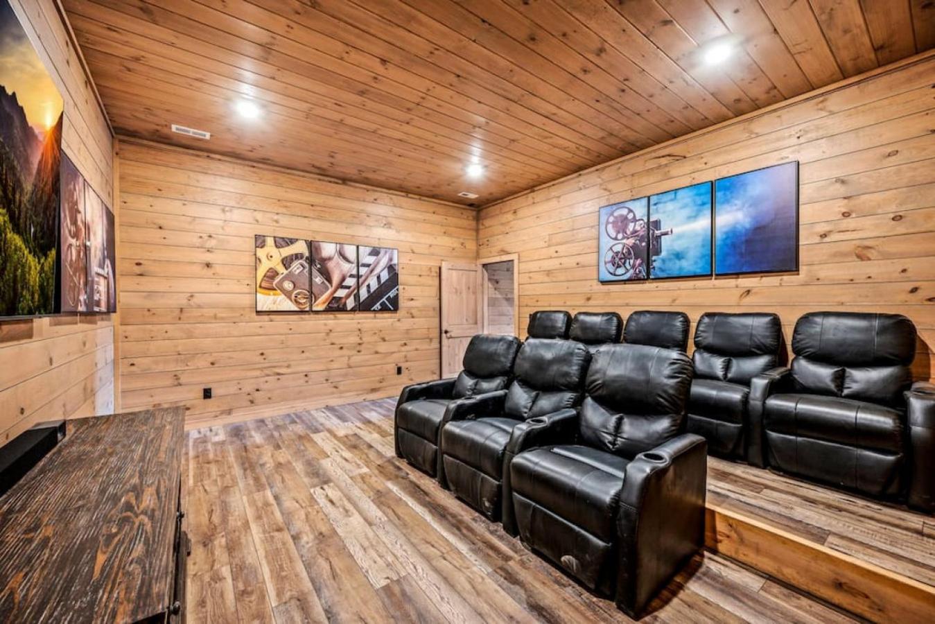 Thunderstruck Modern Mtn Chalet w pool and views that WOWs