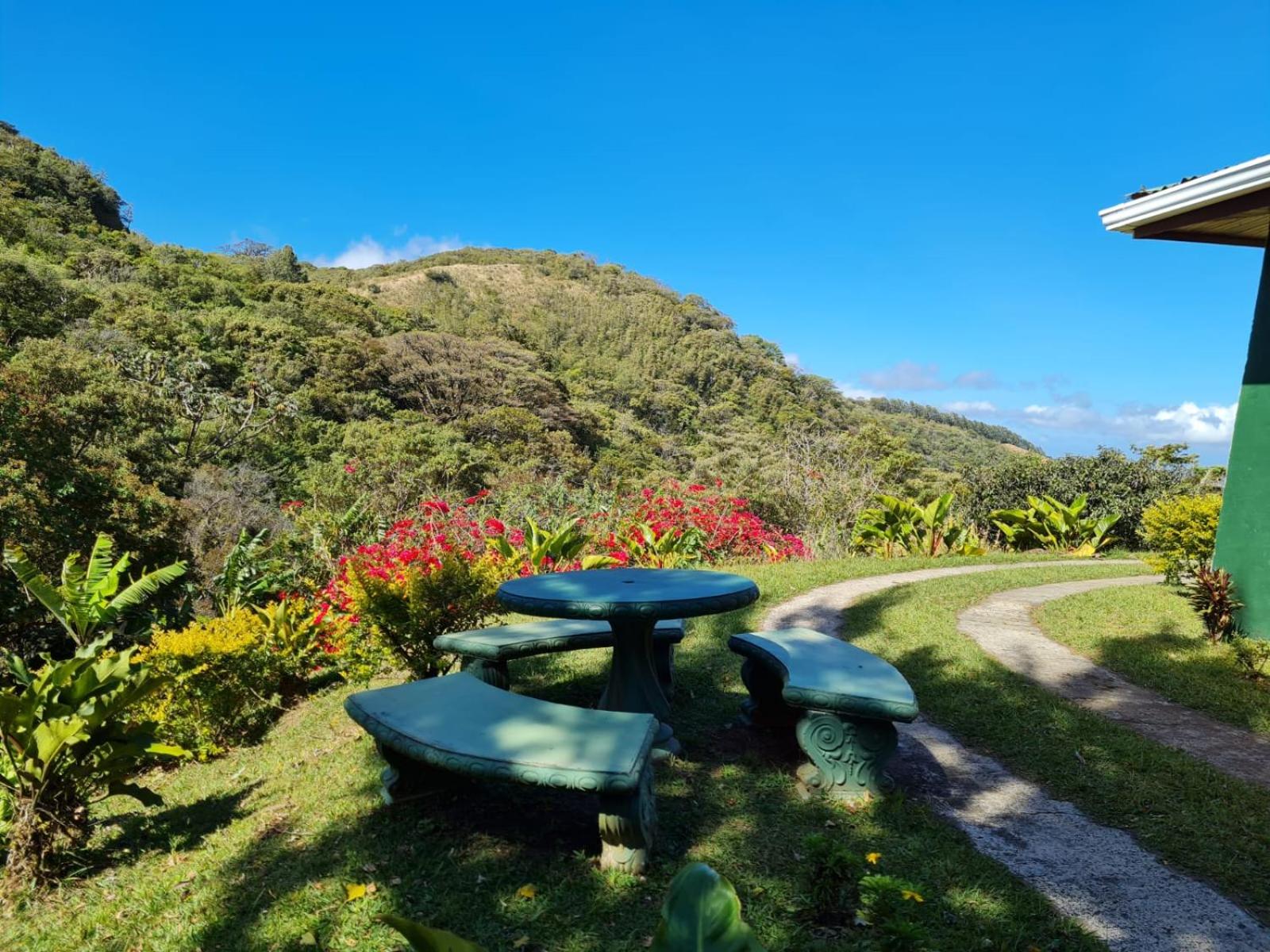 Belcruz family lodge