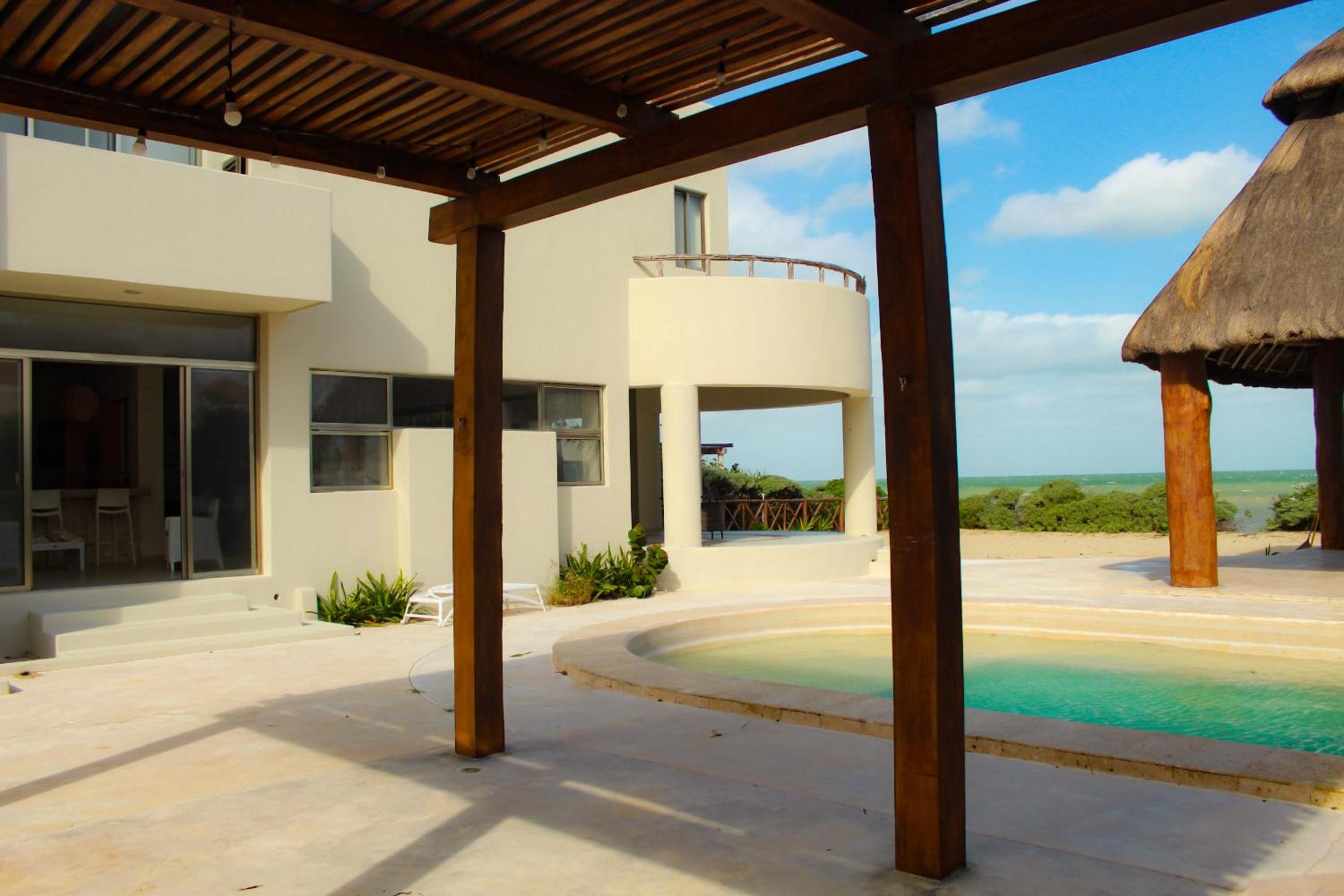 Villa Karpatos