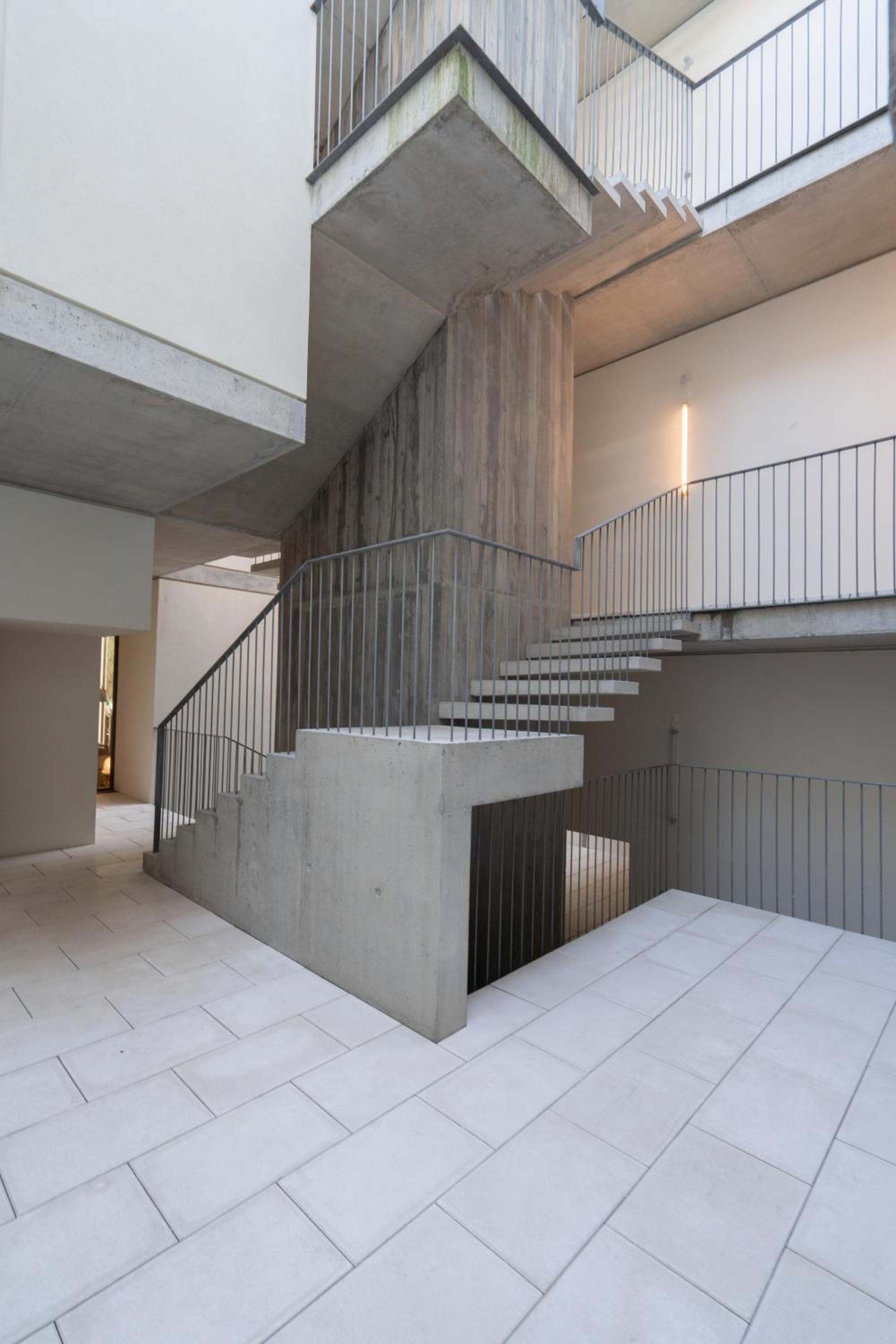 Host Wise - Luxurious Private Flats - Balcony view 3