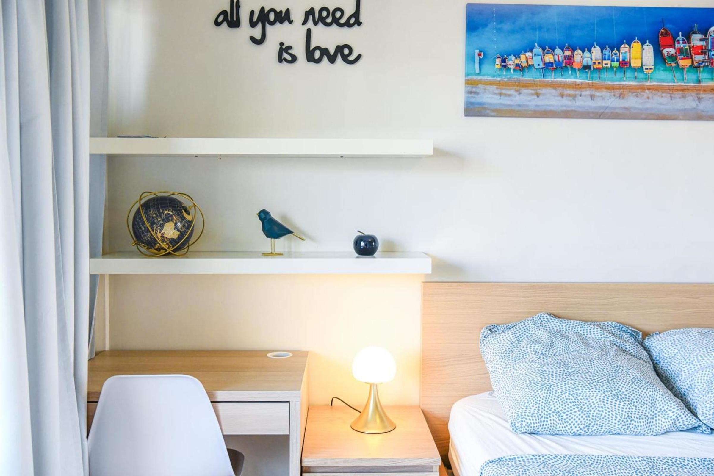 Grand appartement avec balcon et parking
