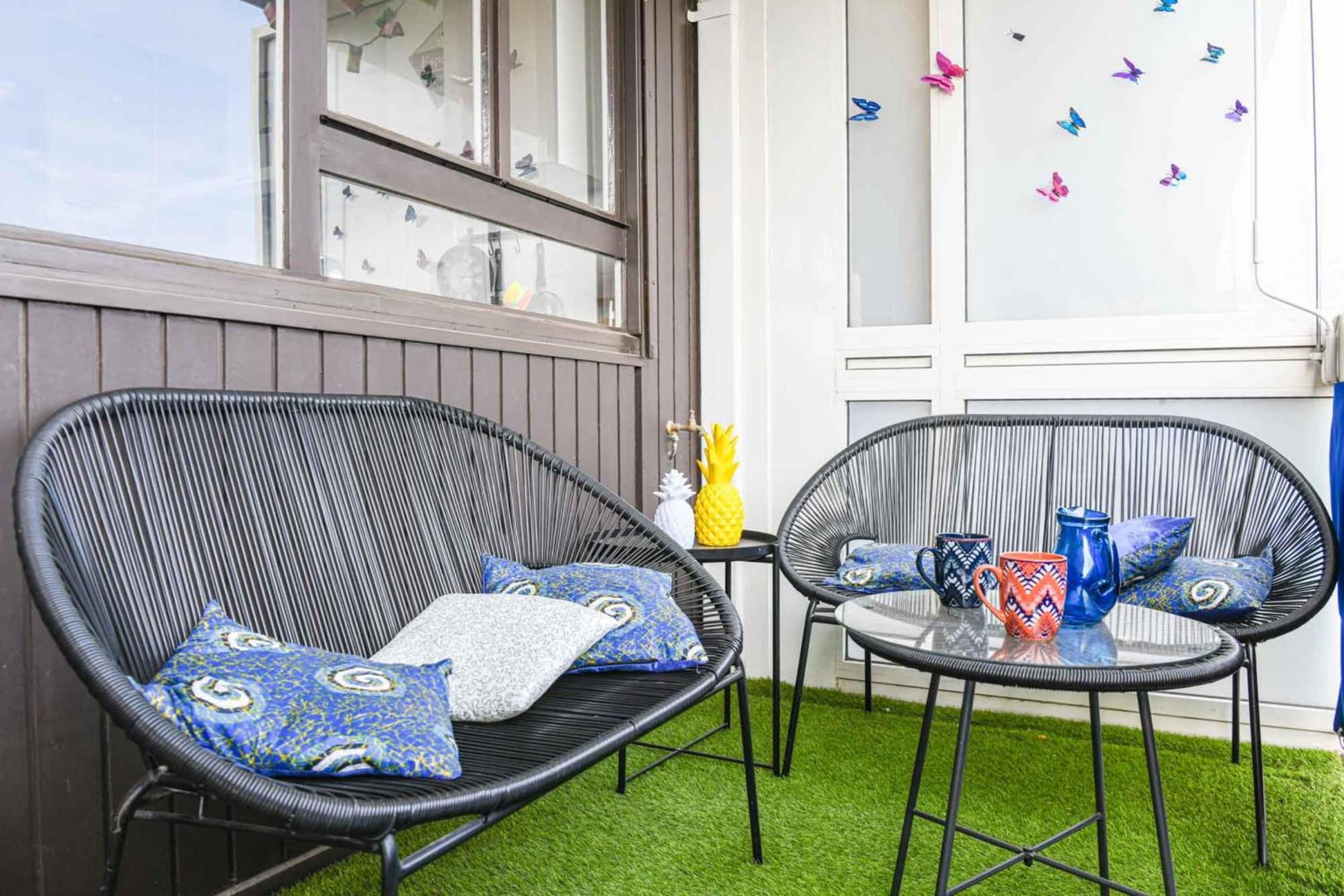 Grand appartement avec balcon et parking