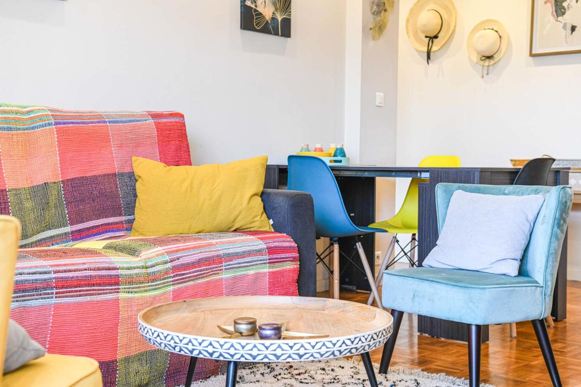 Grand appartement avec balcon et parking