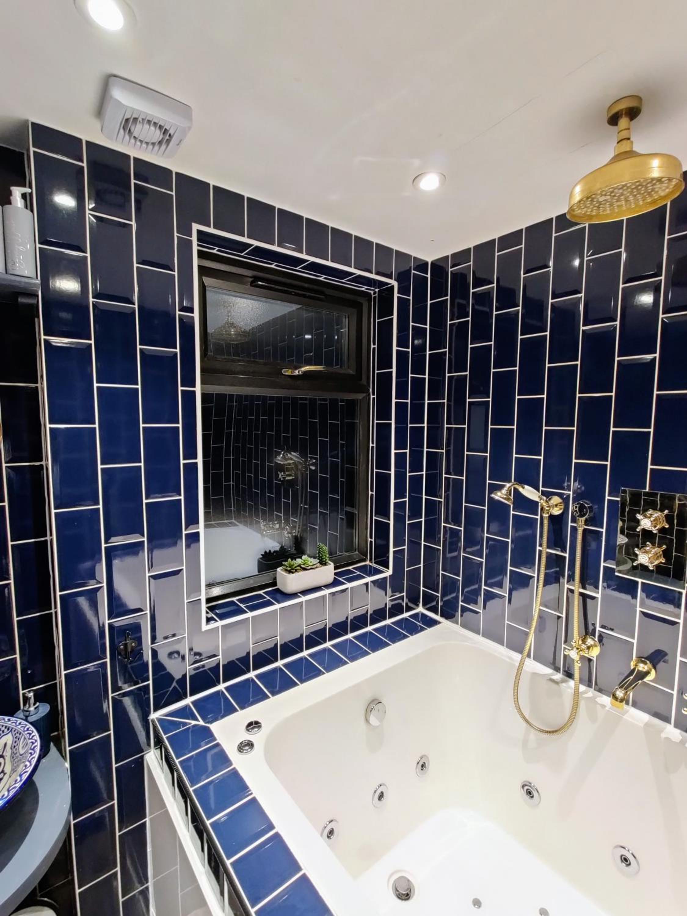 Jacuzzi Suite