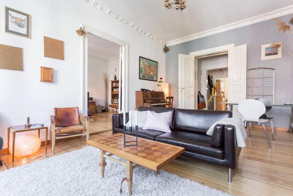 Nice & Charmy Apartment in Old Building