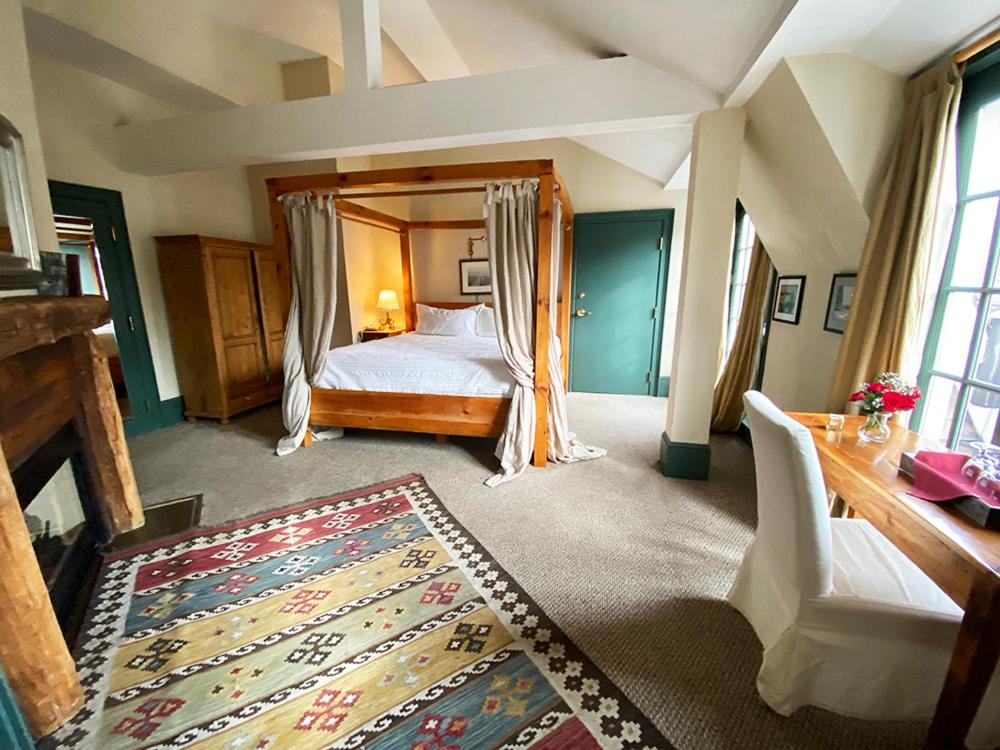The Red Lion Inn