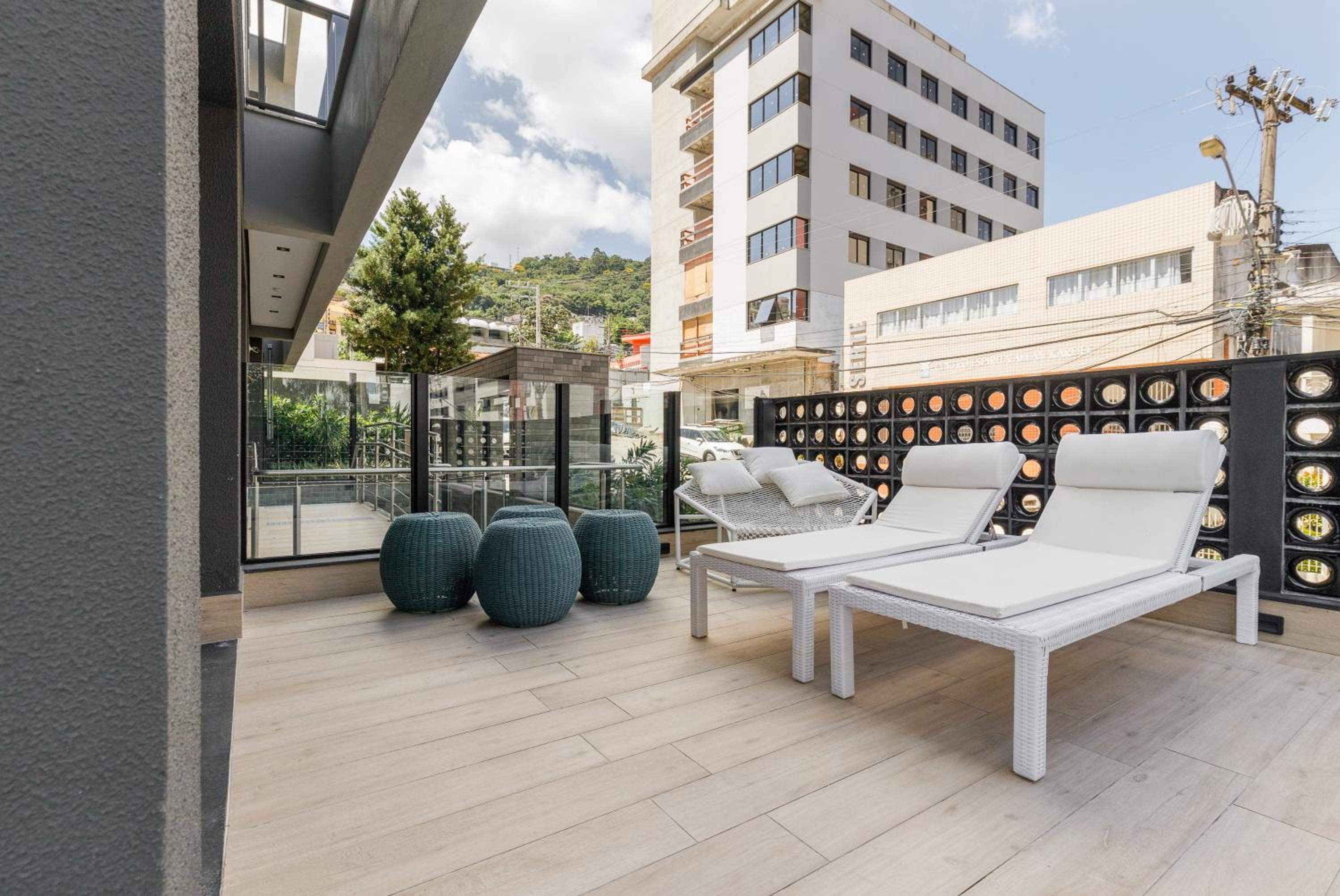 ZEE Studios by Viva - Studios a 200m da beira-mar norte view 3