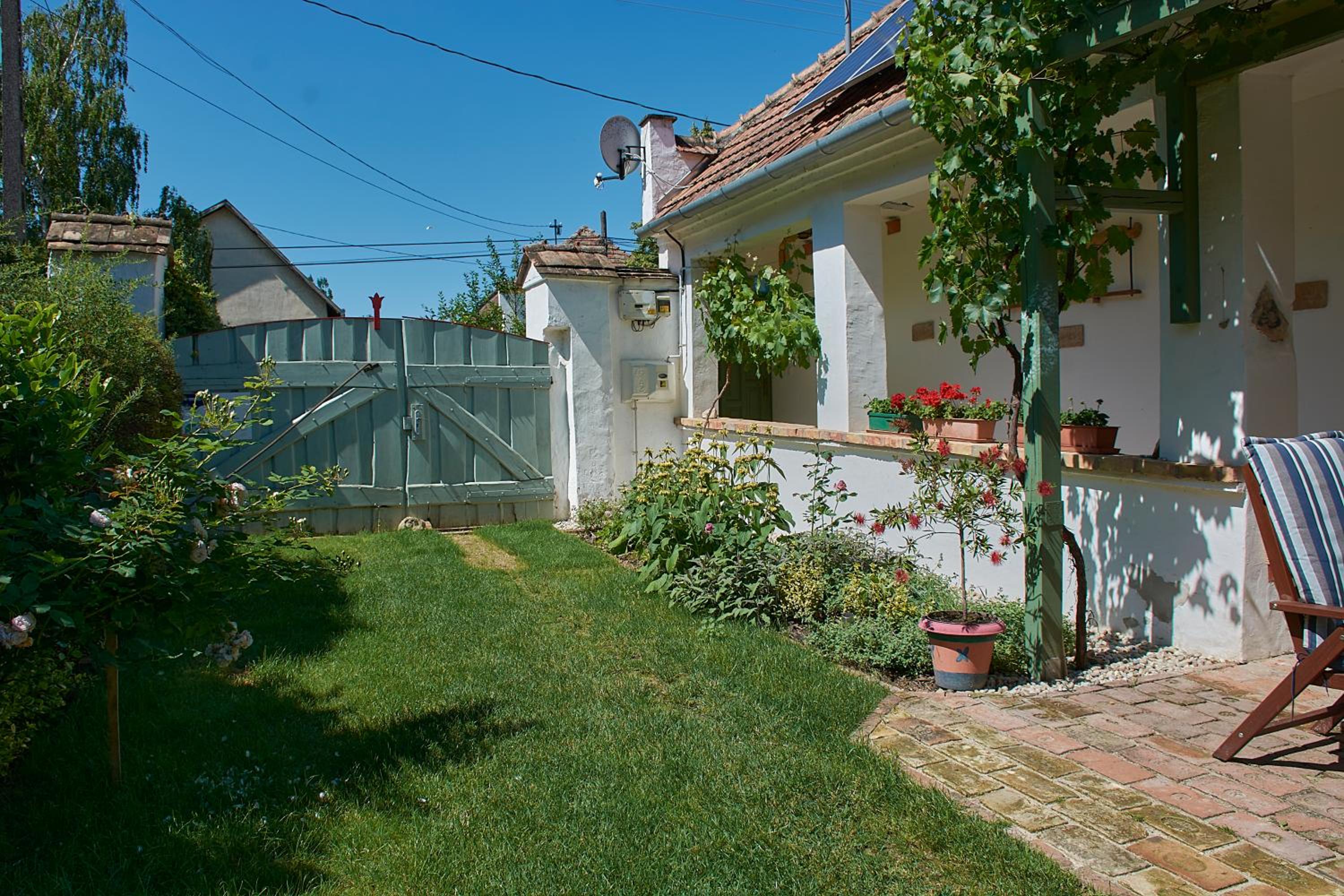 Photo 32