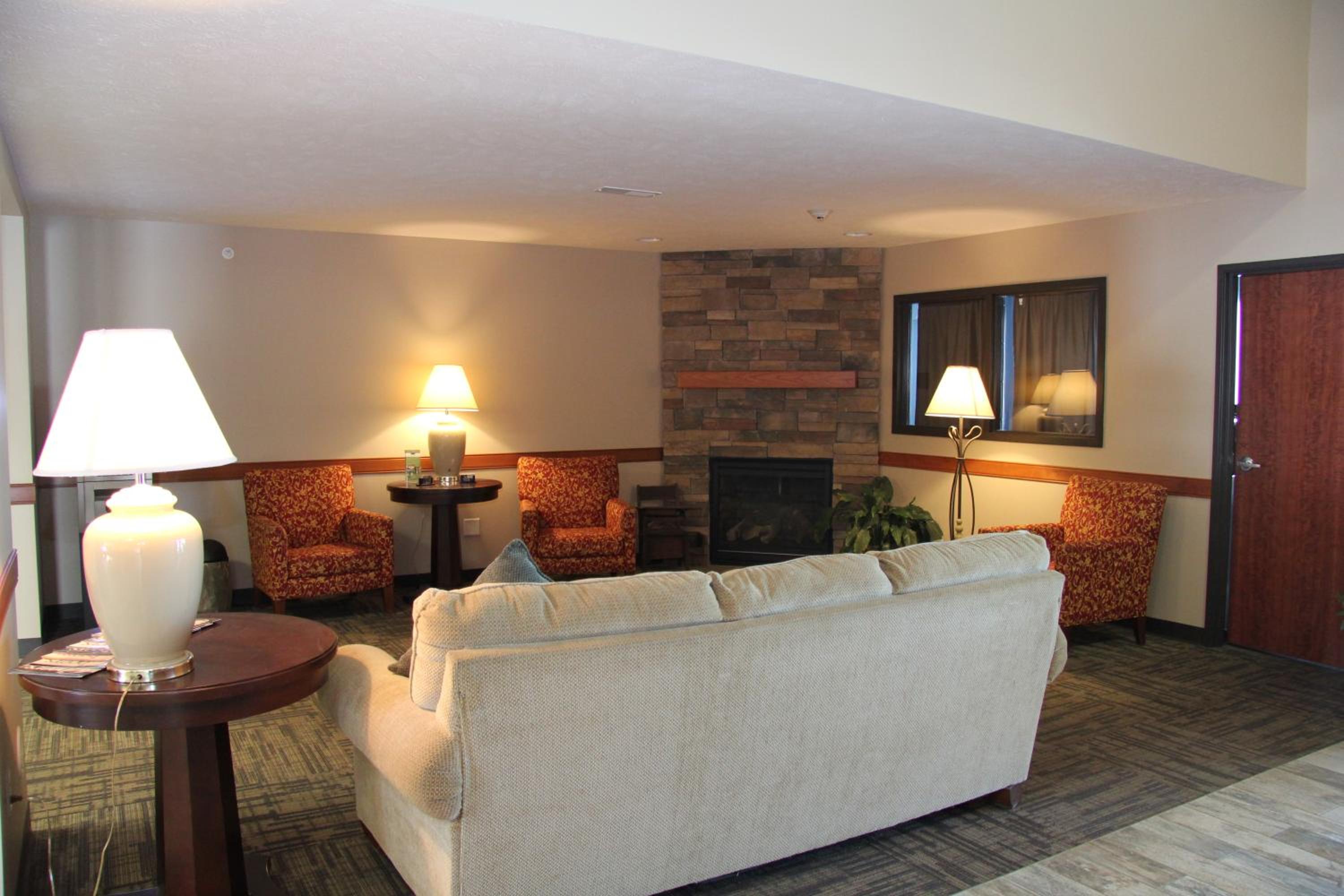 Green Acres Hotel