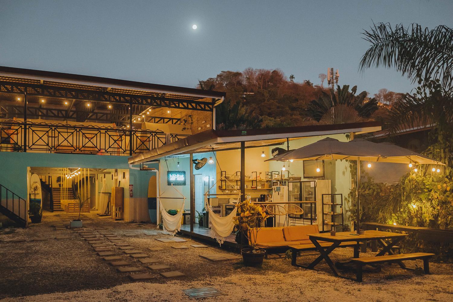 Hotel Habitat Surf Glamp - Image 1