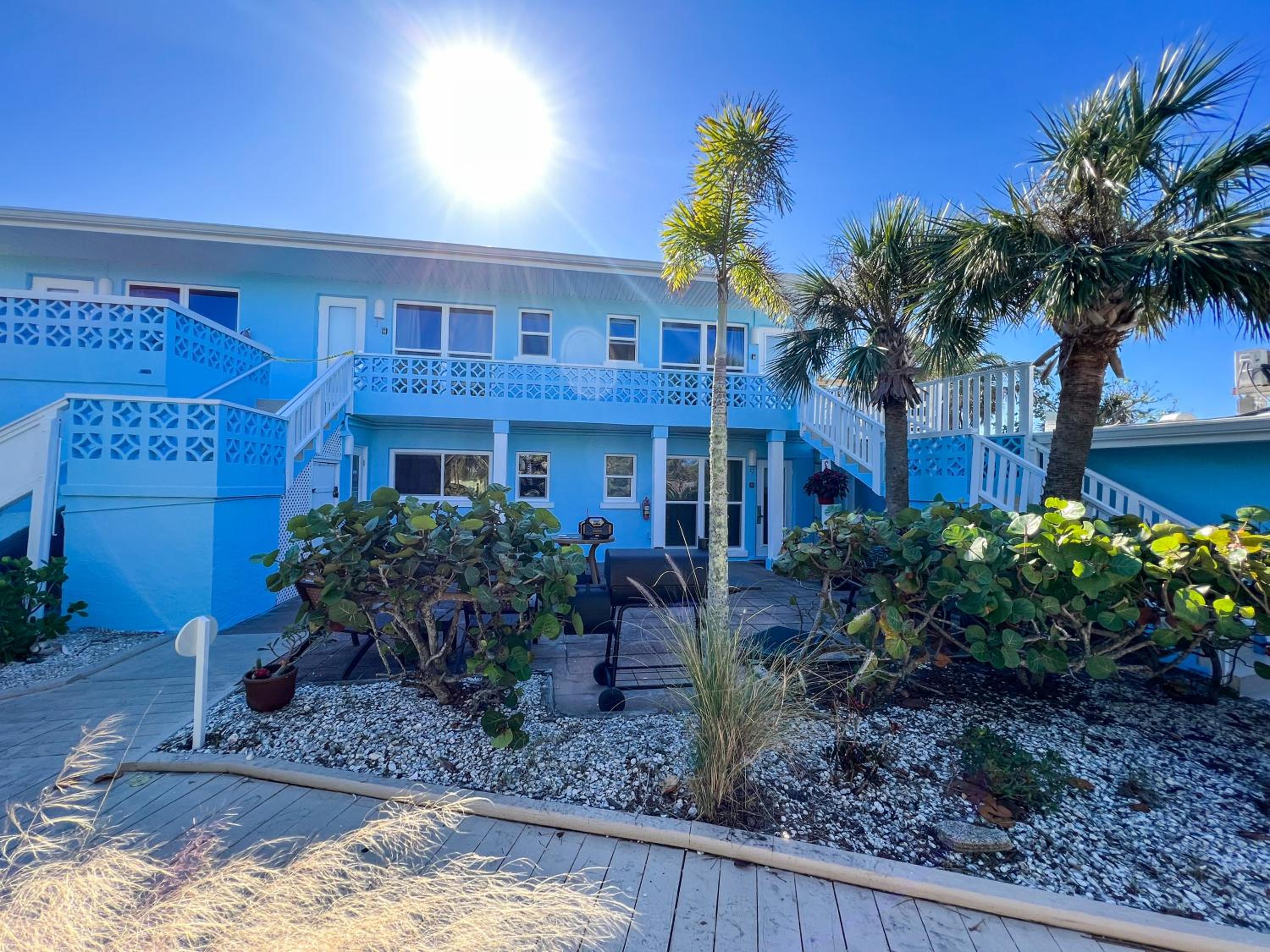 The Pearl Beach Inn