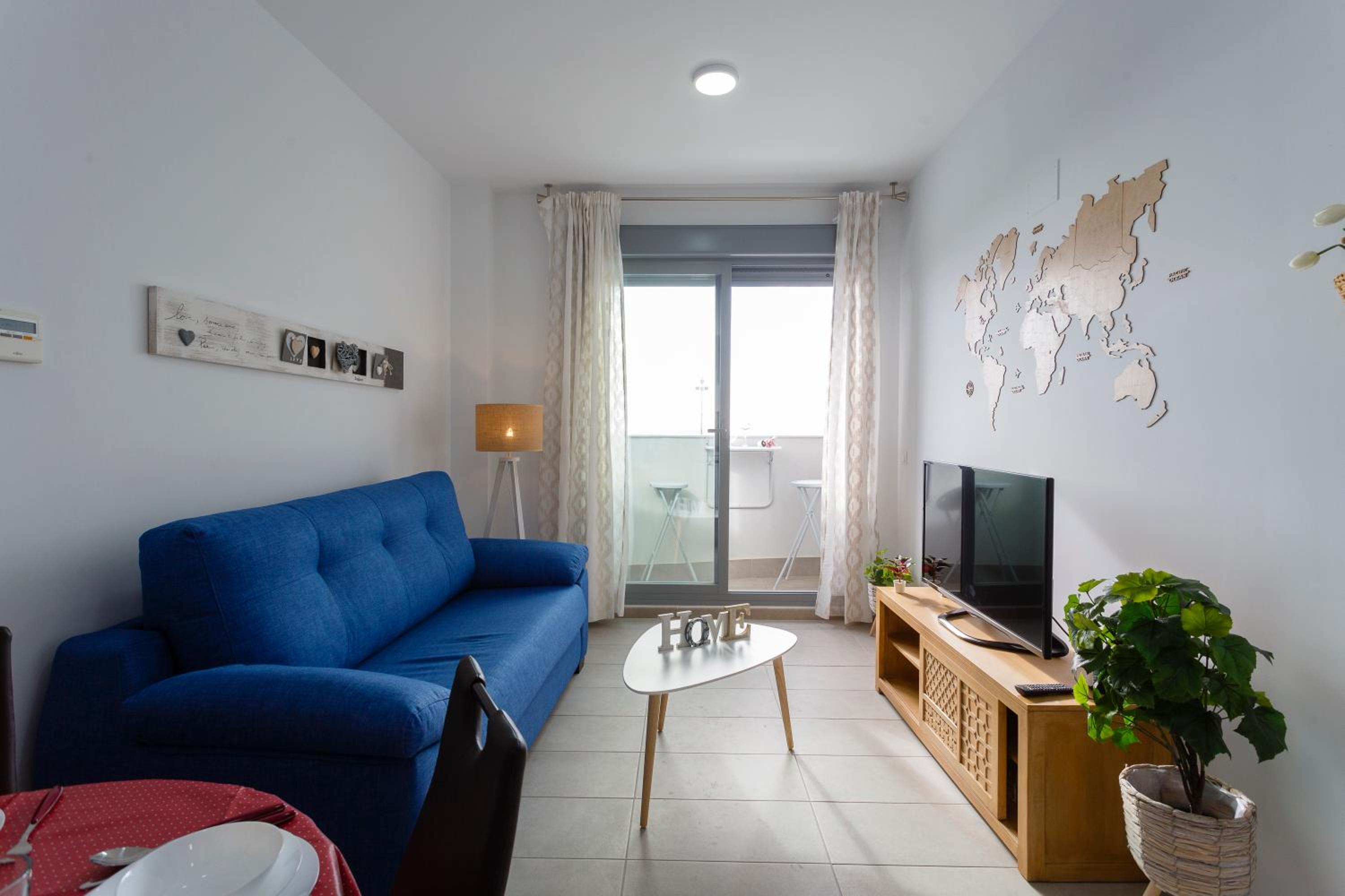 POSEIDON Beach Apartment & parking by Cadiz4Rentals