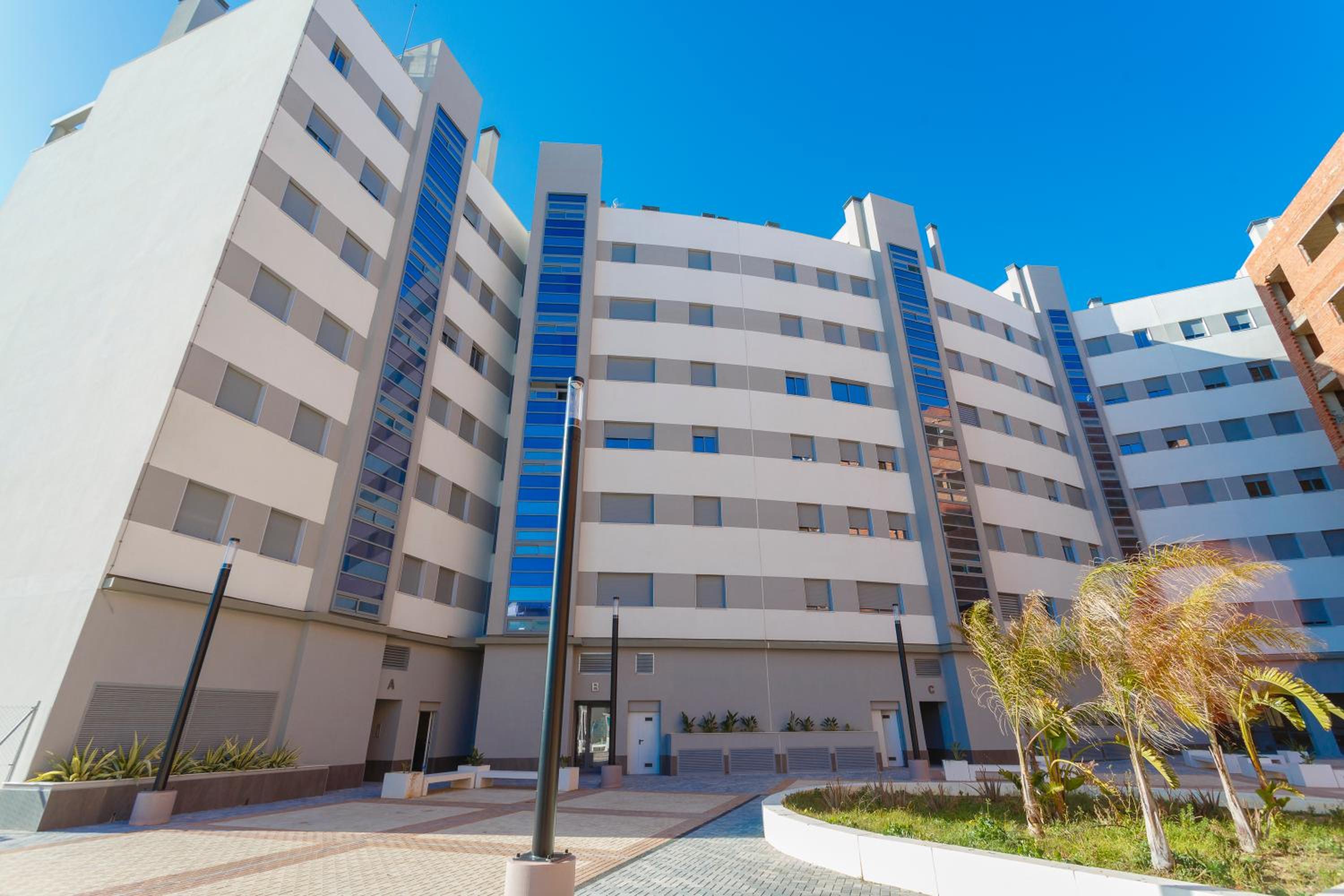 POSEIDON Beach Apartment & parking by Cadiz4Rentals
