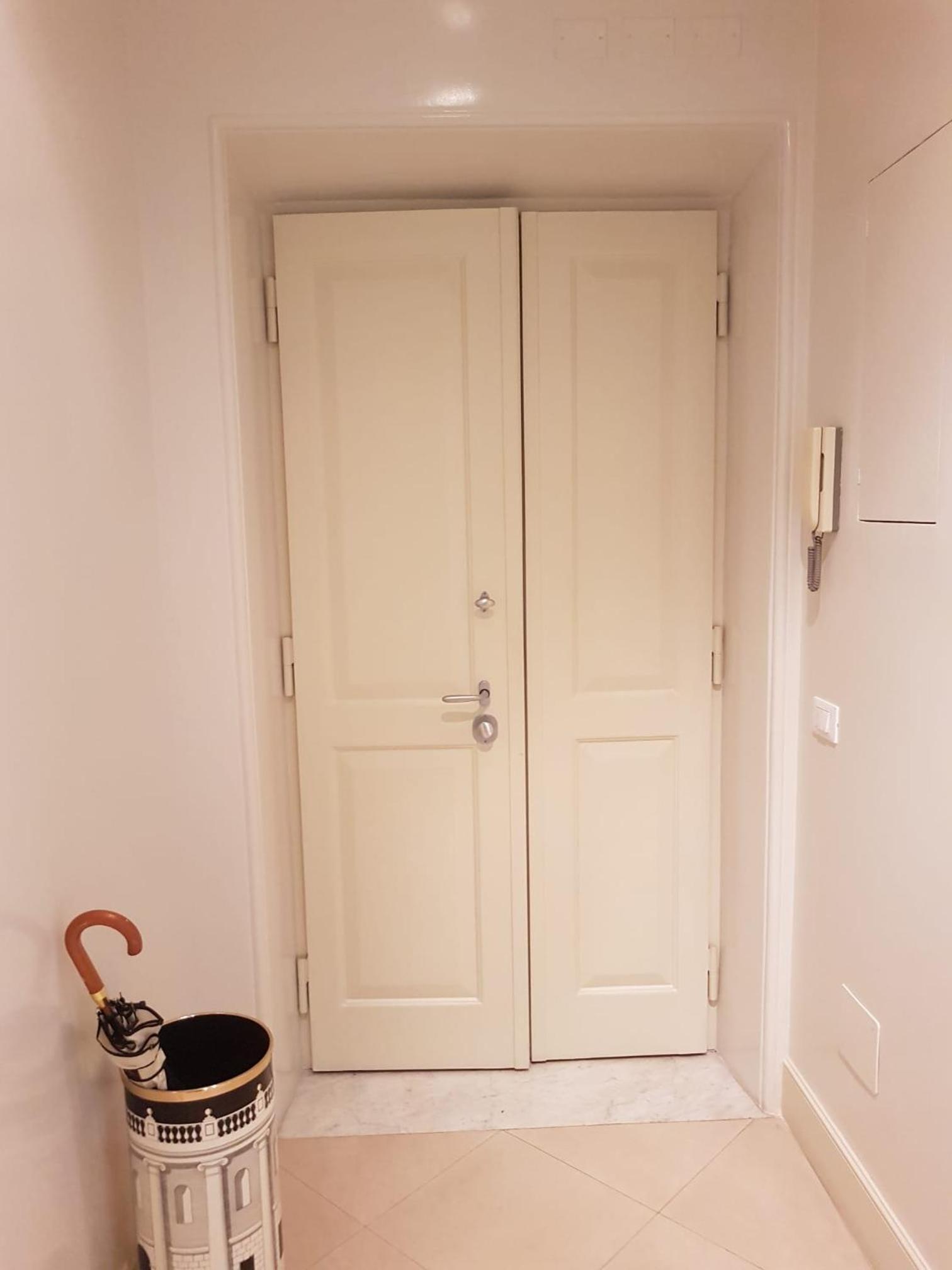 Popolo square deluxe flat