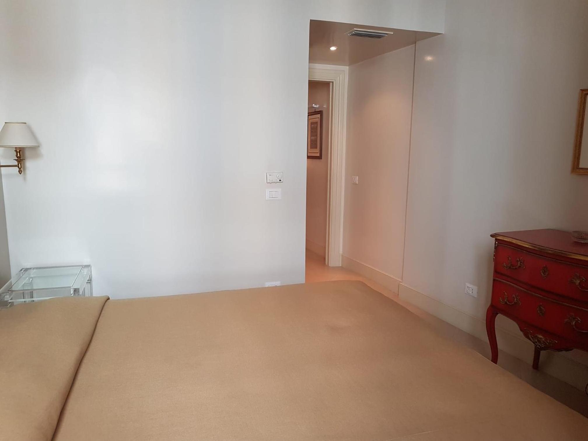 Popolo square deluxe flat