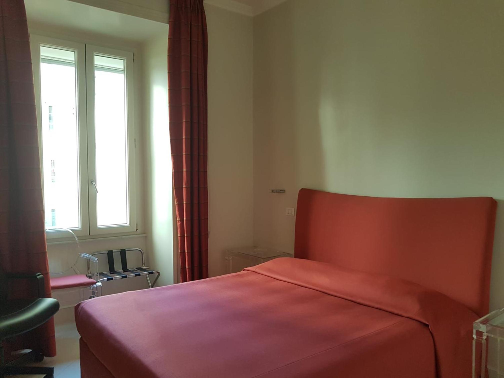 Popolo square deluxe flat