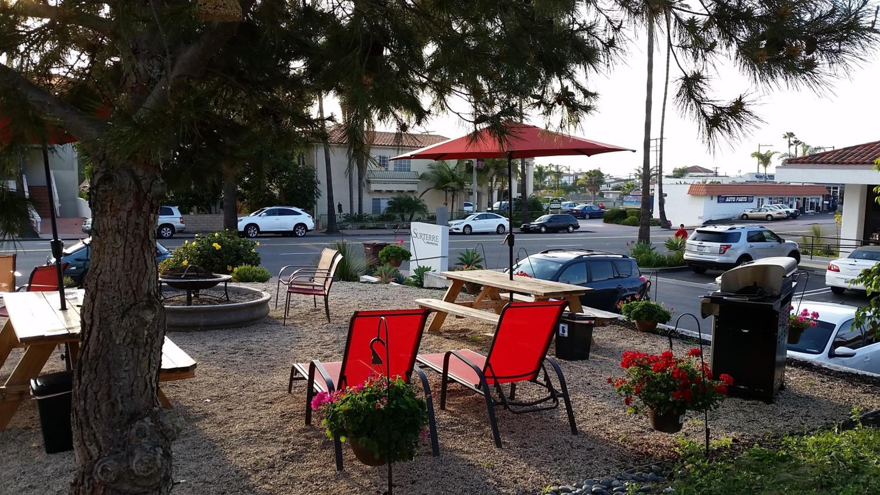 San Clemente Vacations - The Patriots Boutique Motel - Property Image 13