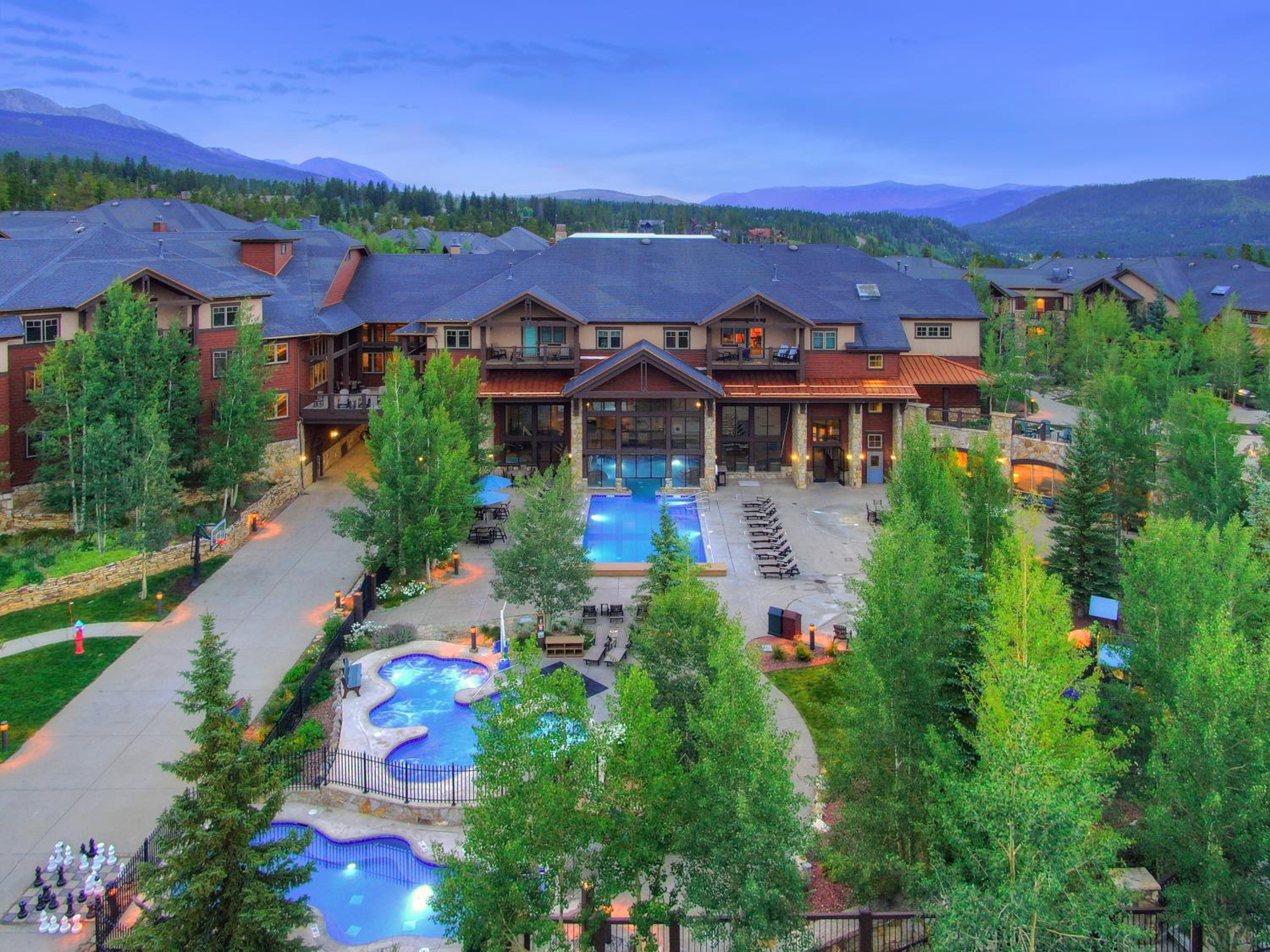Grand Timber Lodge