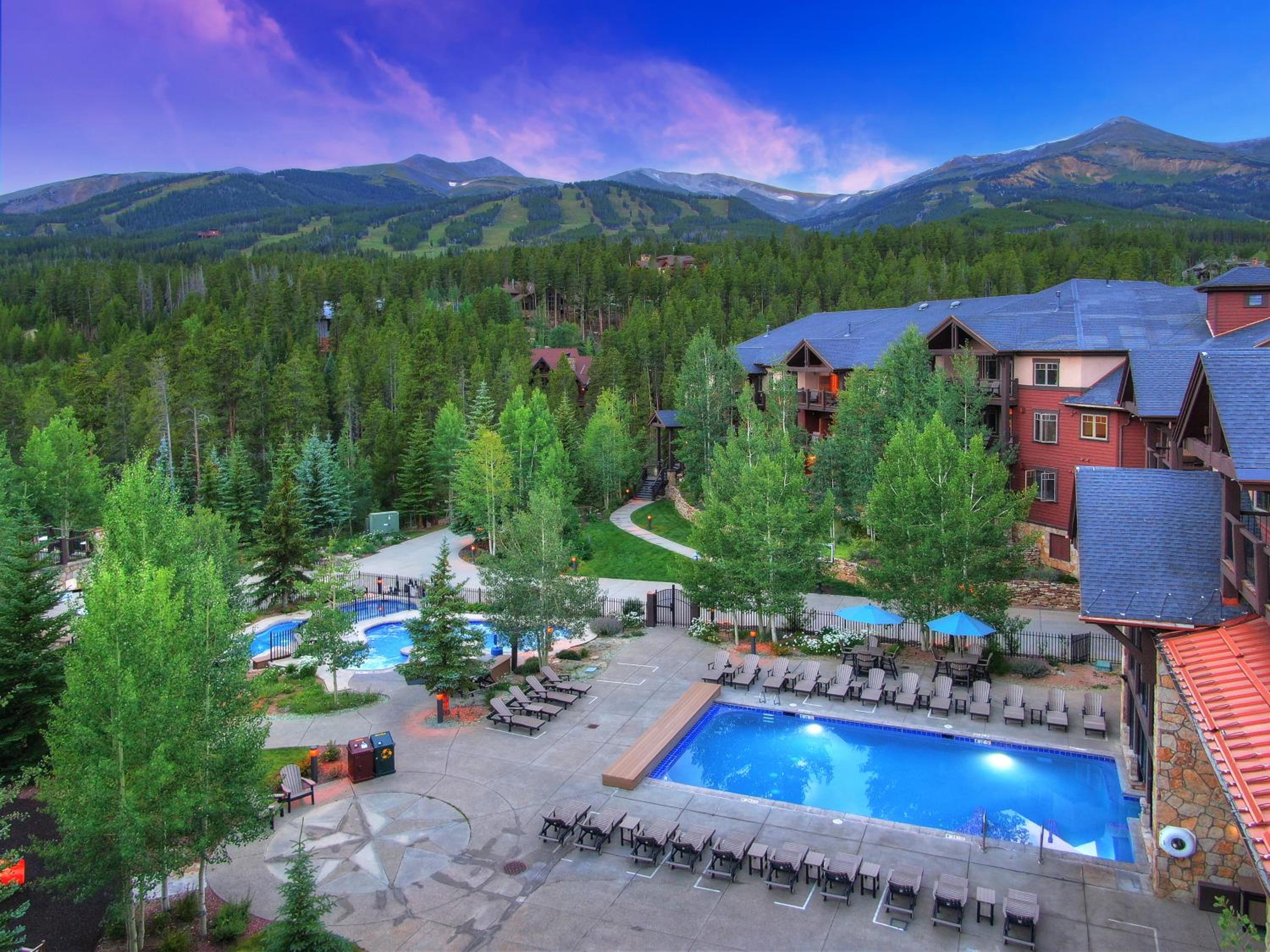 Grand Timber Lodge