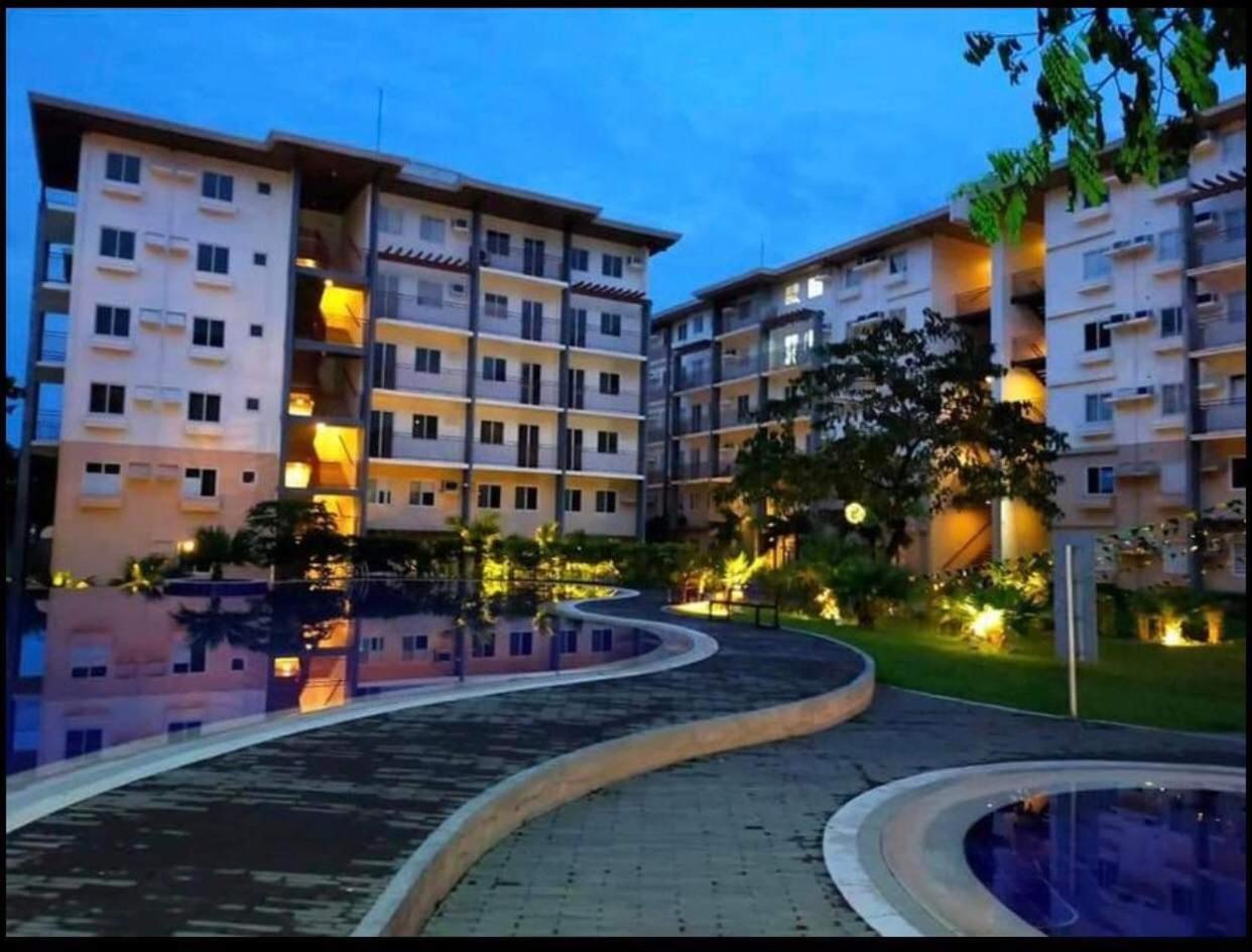 Amaia Steps Nuvali fully furnished unit with swimming pool view near Carmelray Pitland