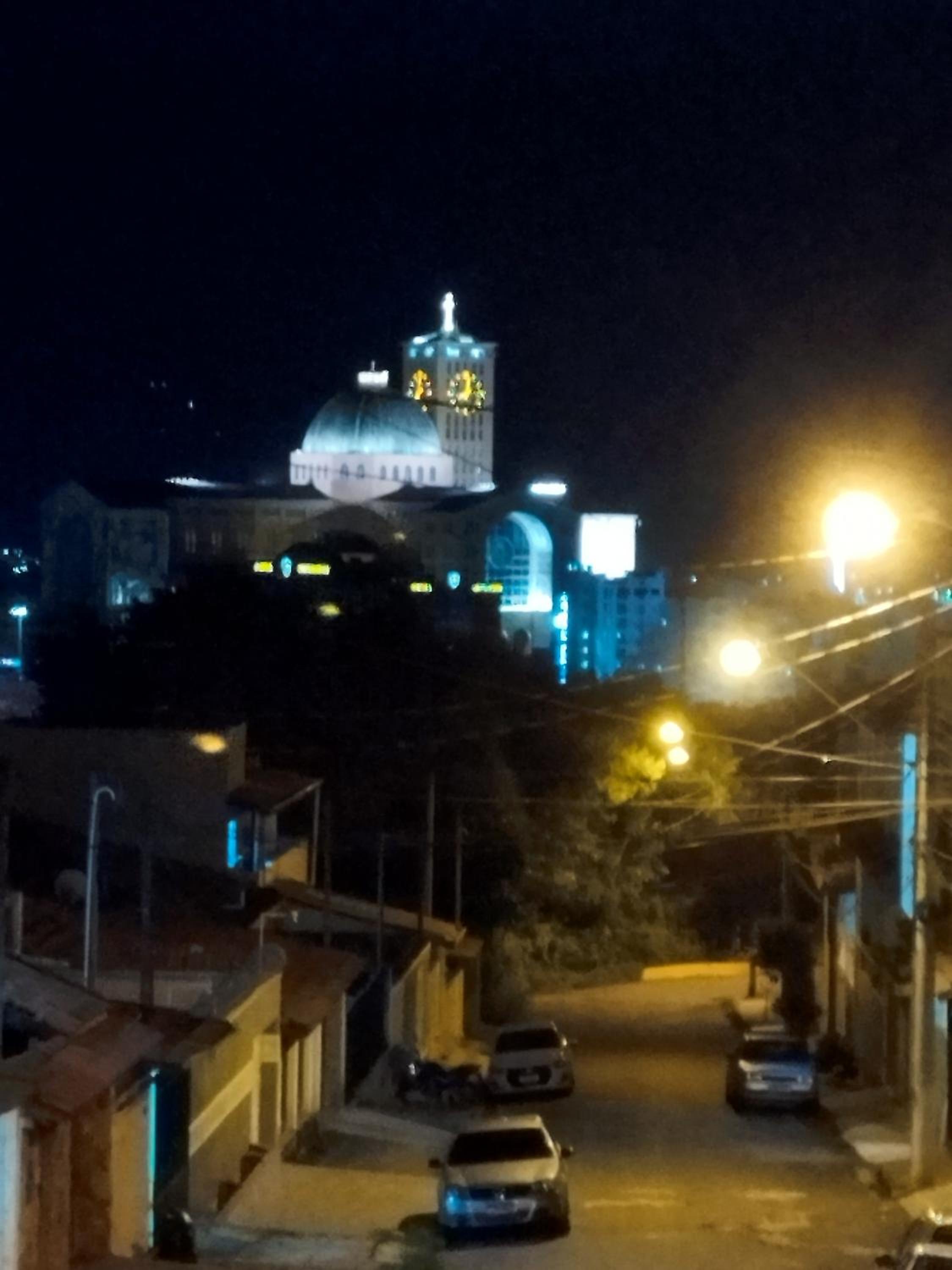 Casa família Aparecida wi fi 3 garagens à 5 min da Basílica