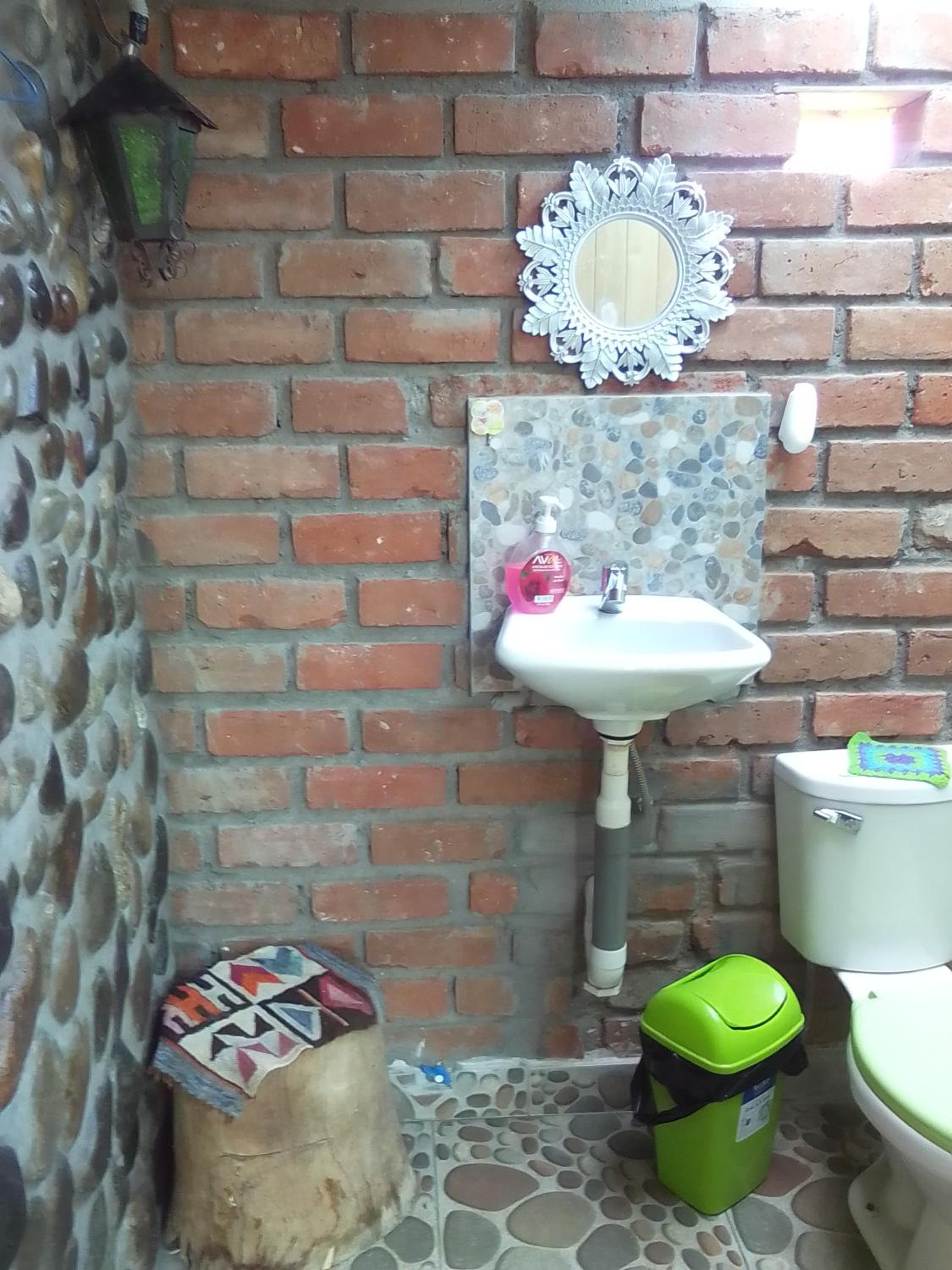 Photo 33