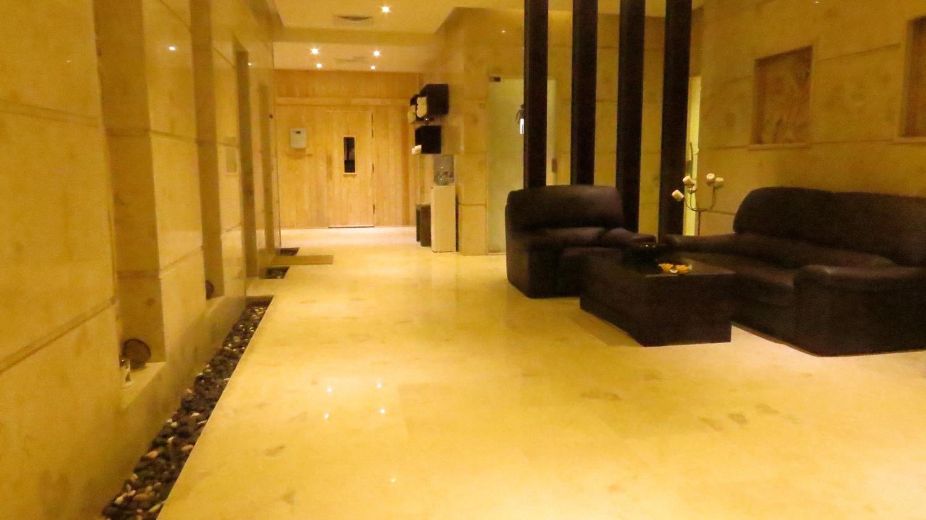 Africana Hotel & Spa