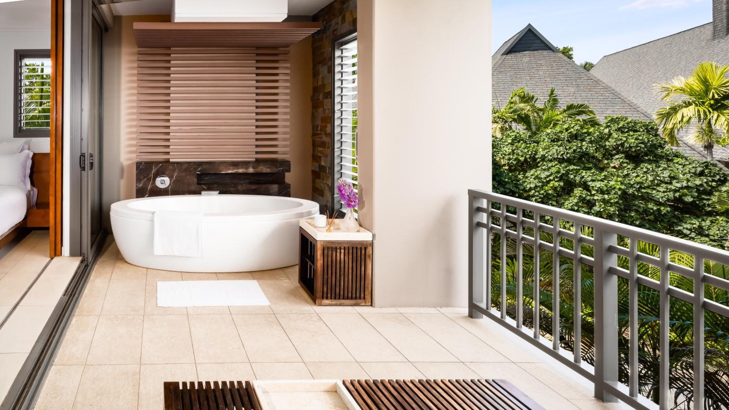 InterContinental Fiji Golf Resort & Spa by IHG 8