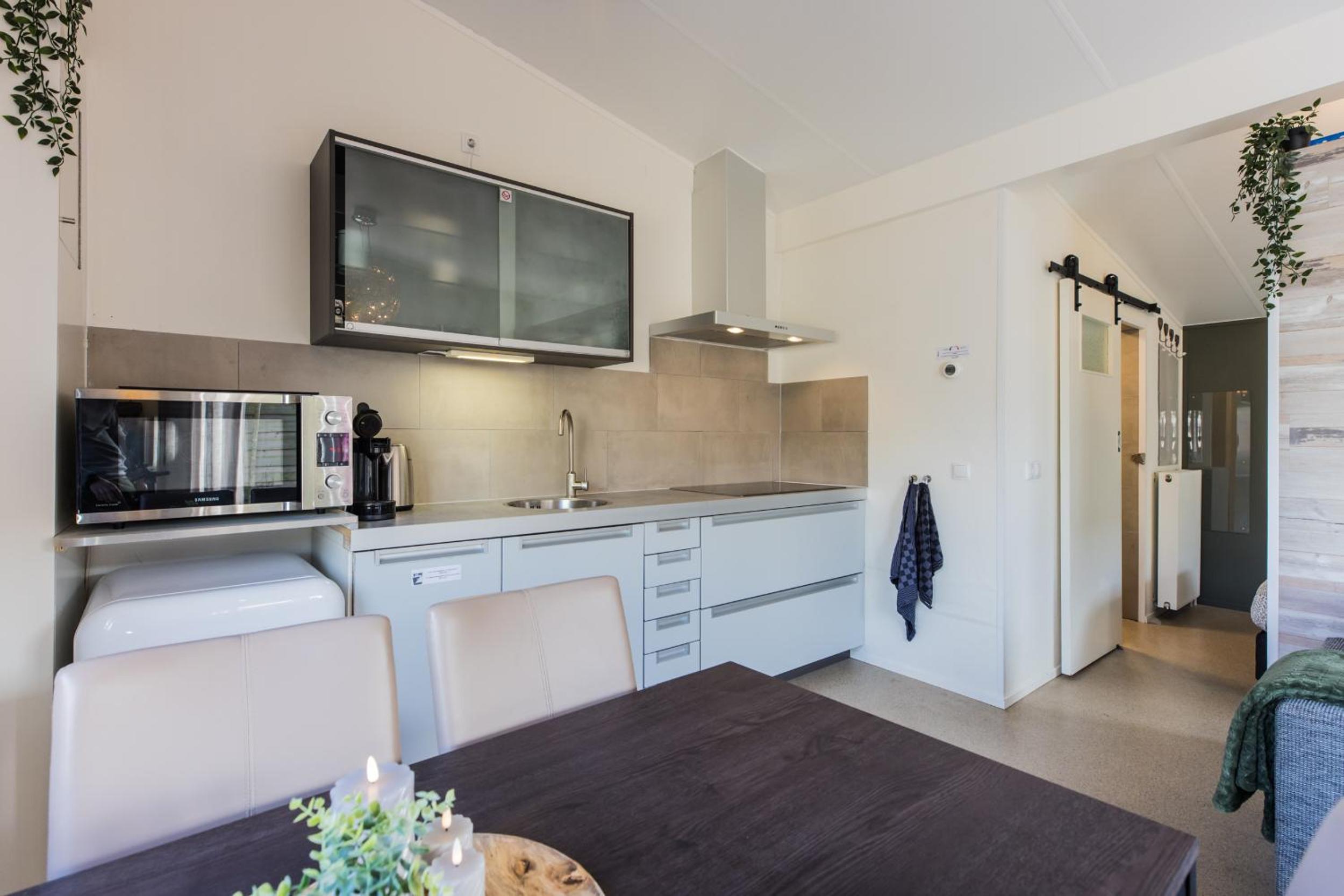 Nieuw Holiday home Oostkapelle centrum view 4