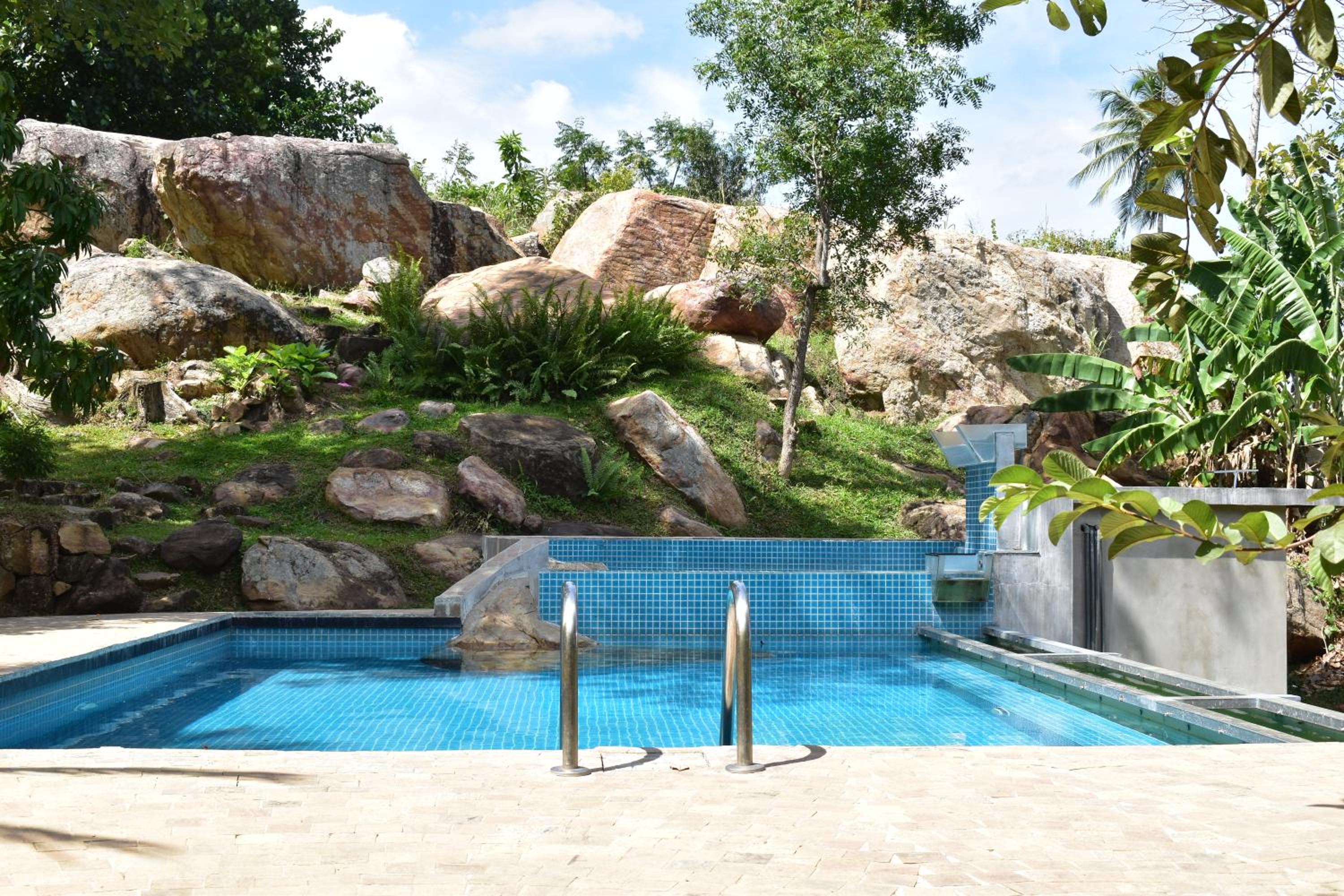 Kakulanda Resort