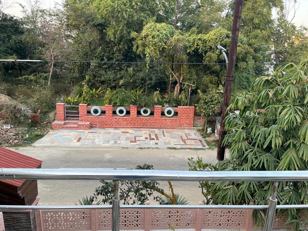 Colonel's Abode