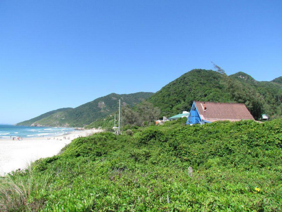 Casa de praia na beira do mar
