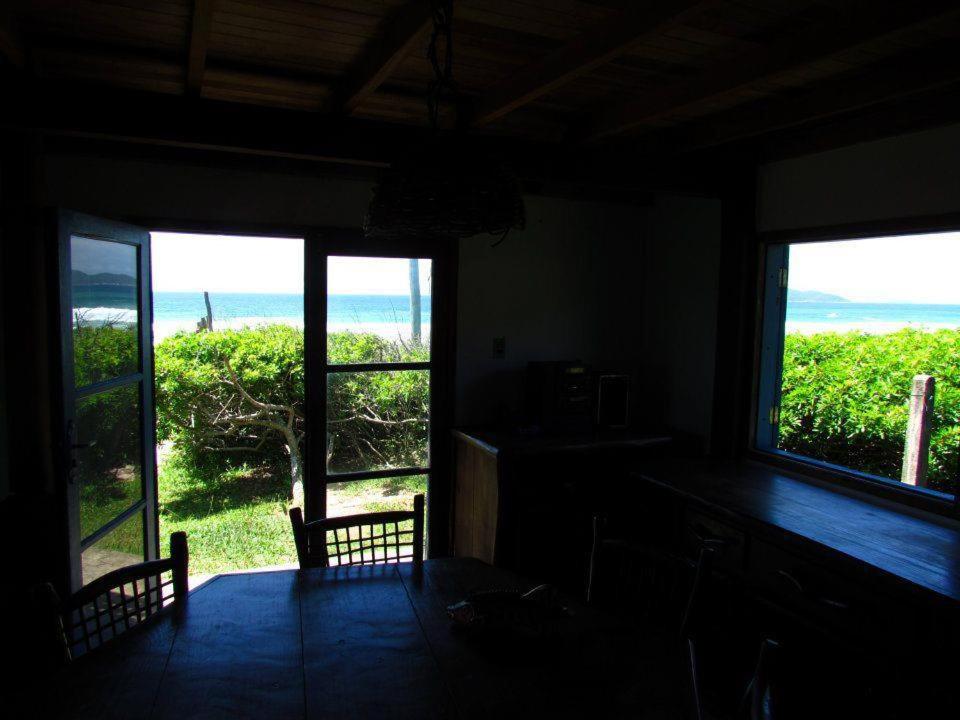 Casa de praia na beira do mar
