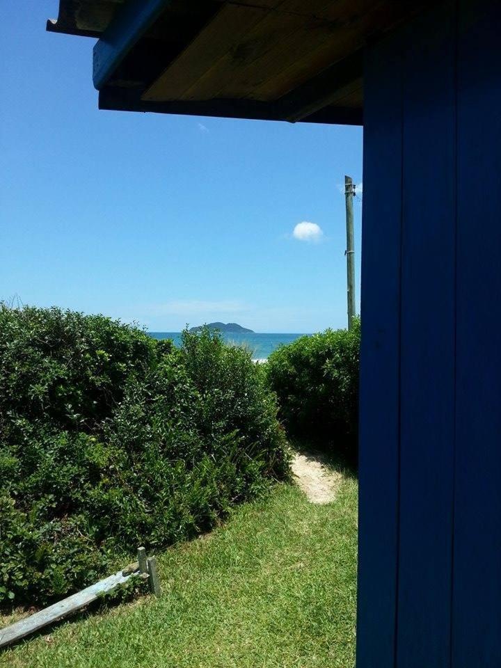 Casa de praia na beira do mar