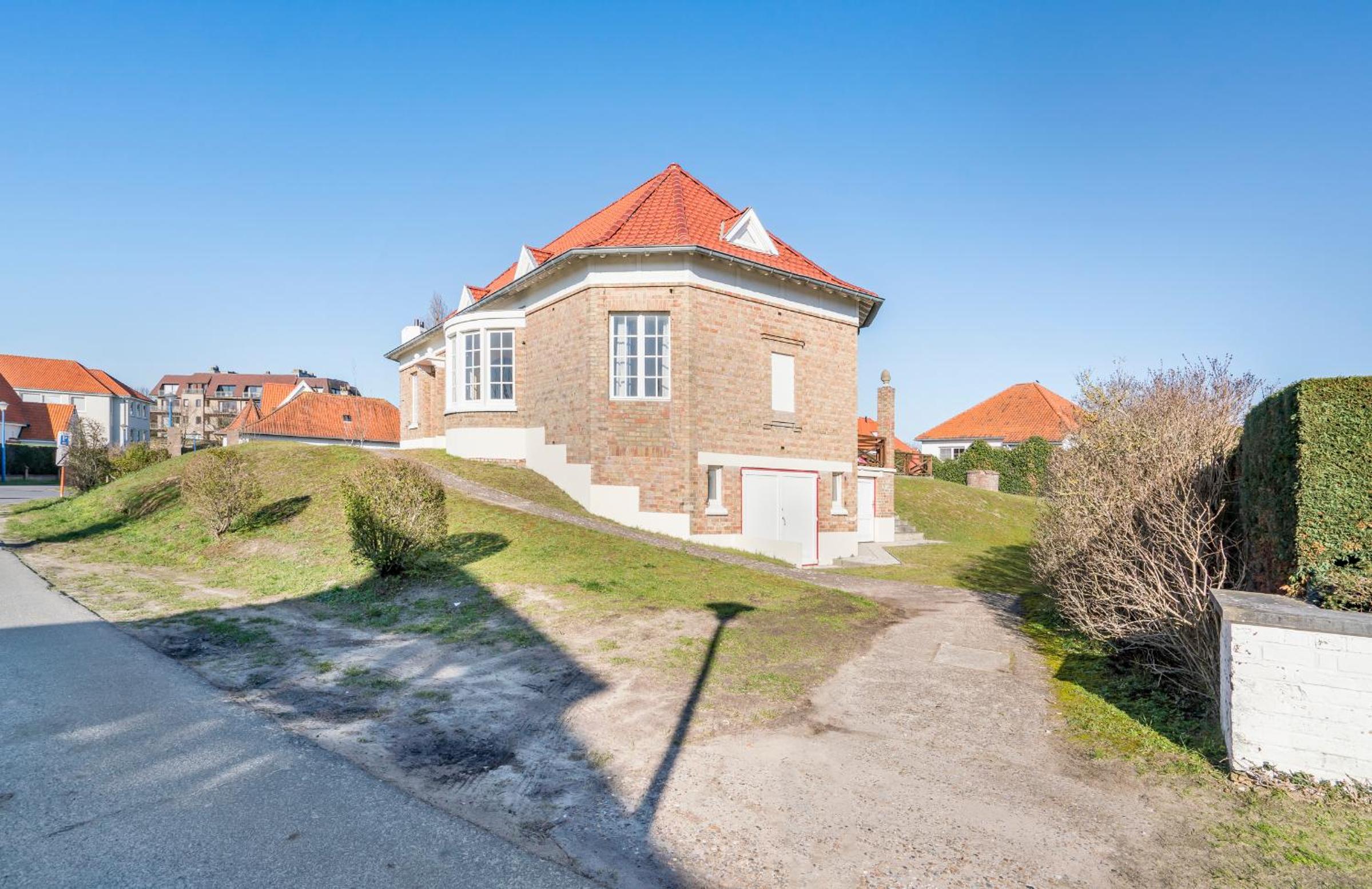 Karaktervolle familie villa 12p - ruim én vlak bij strand