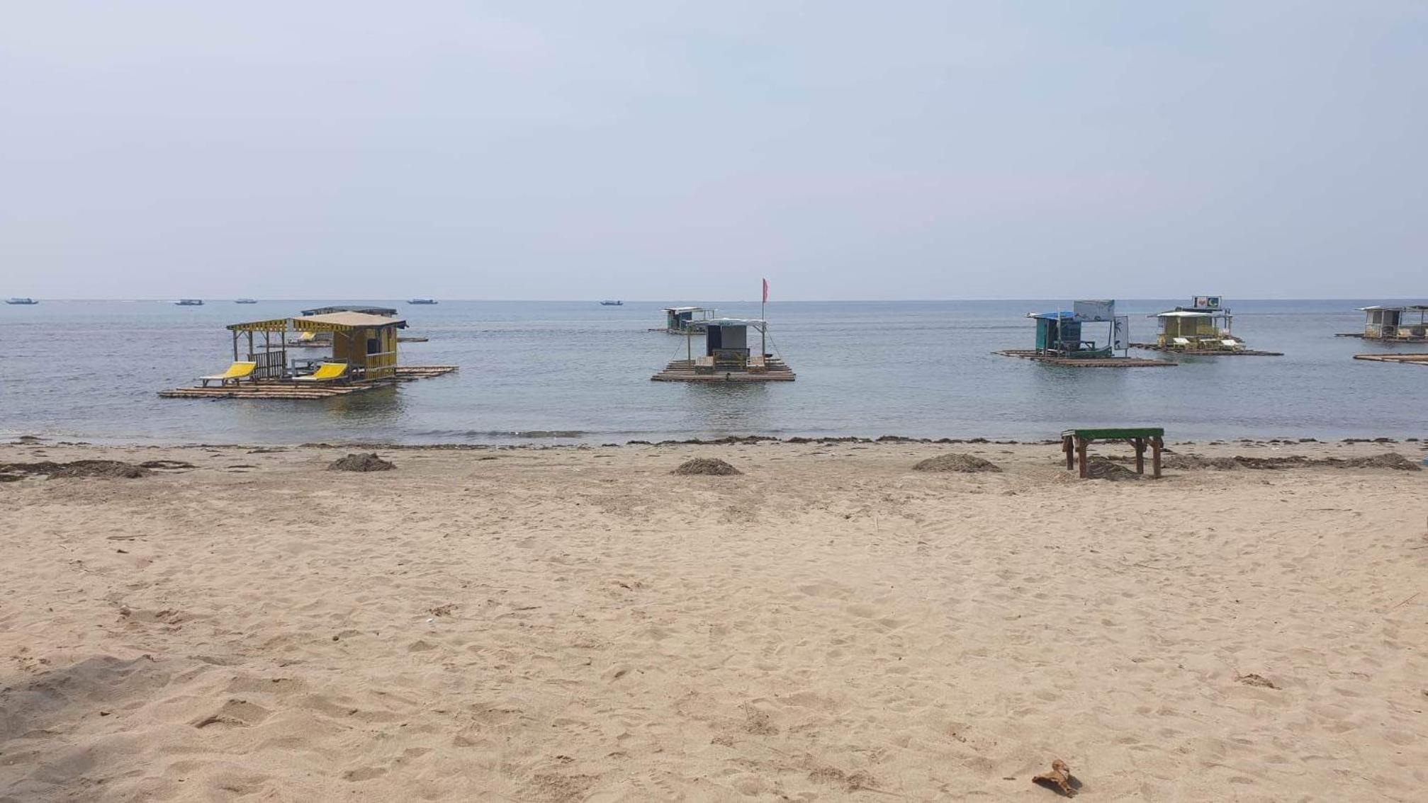 Sylvia's Matabungkay Hut Rental