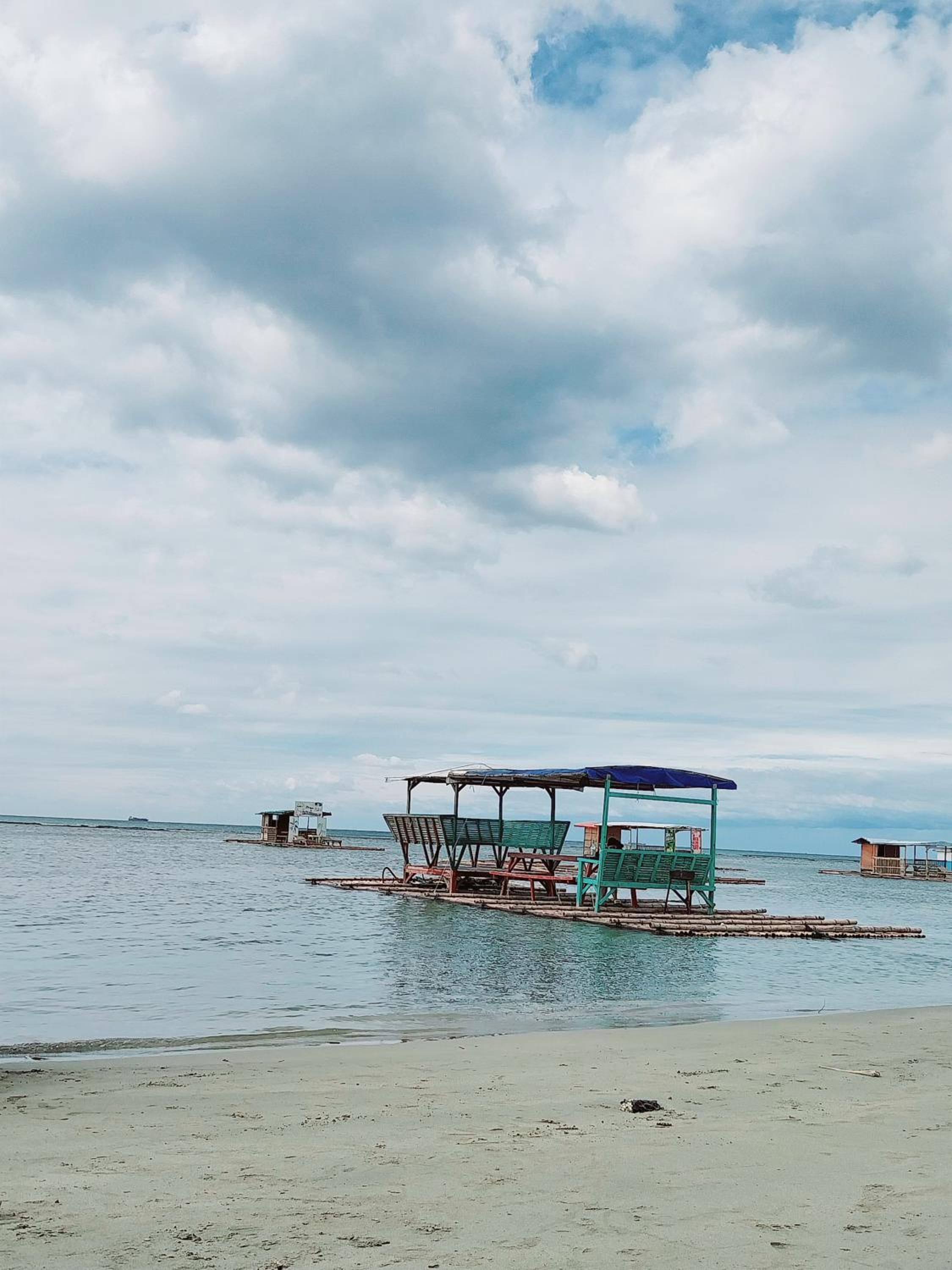 Sylvia's Matabungkay Hut Rental