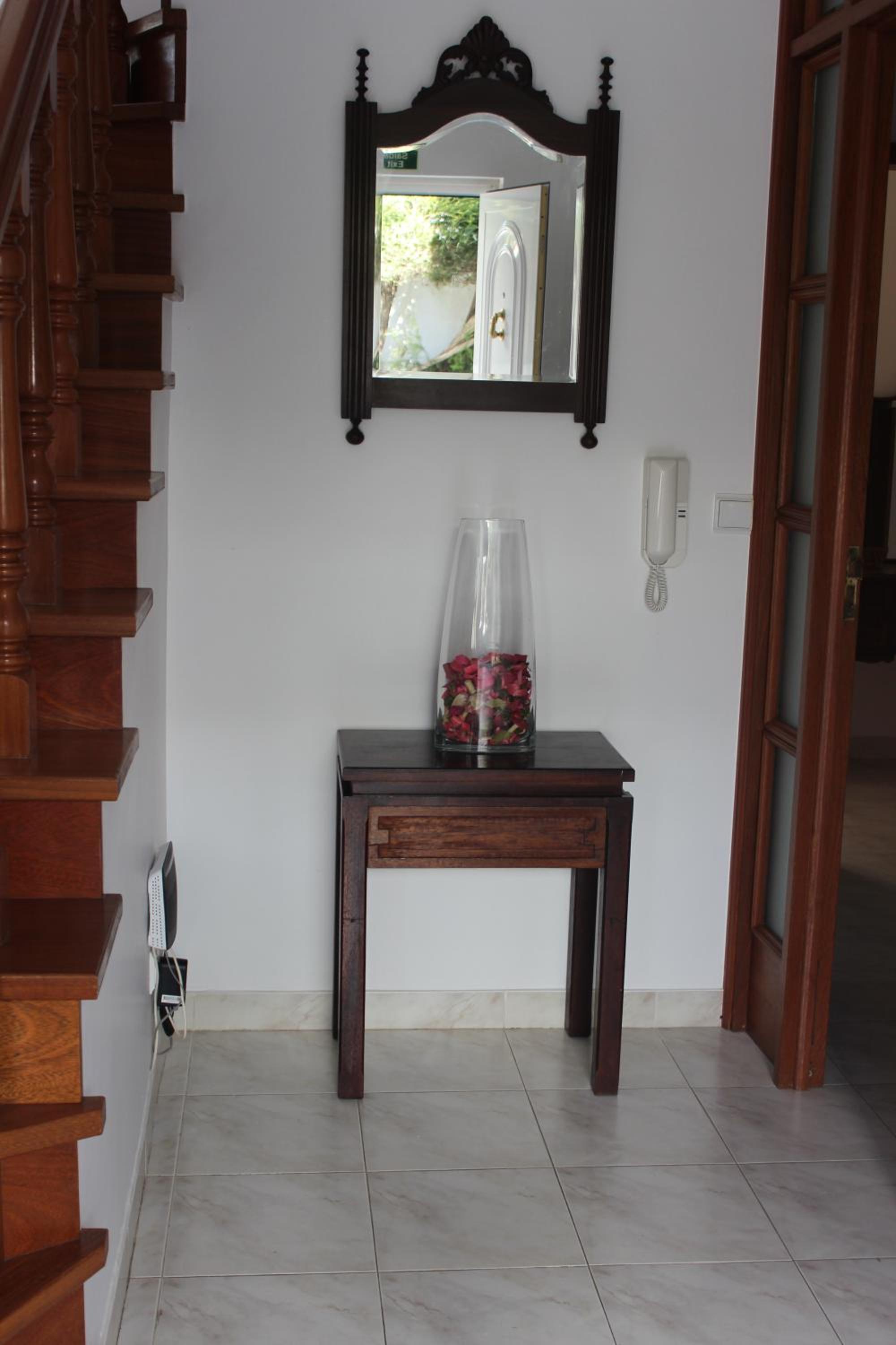 Ericeira Chill Hill Hostel & Private Rooms