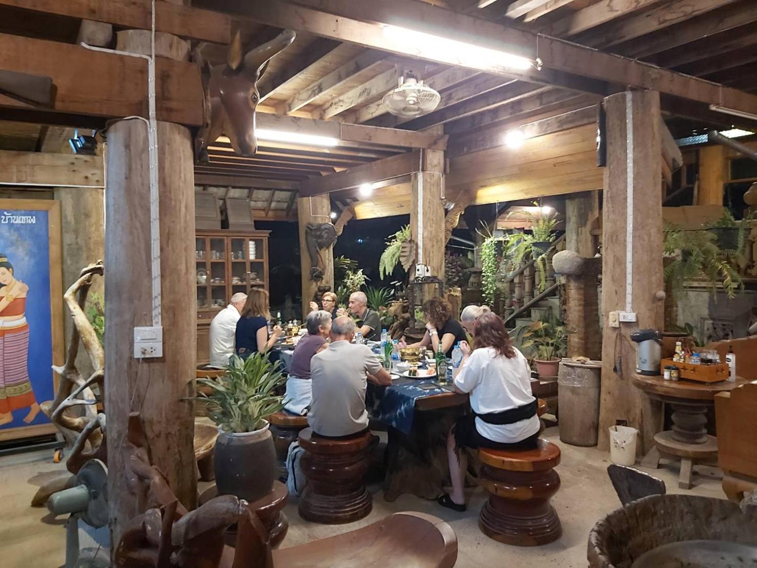 Baanthep Antique Homestay