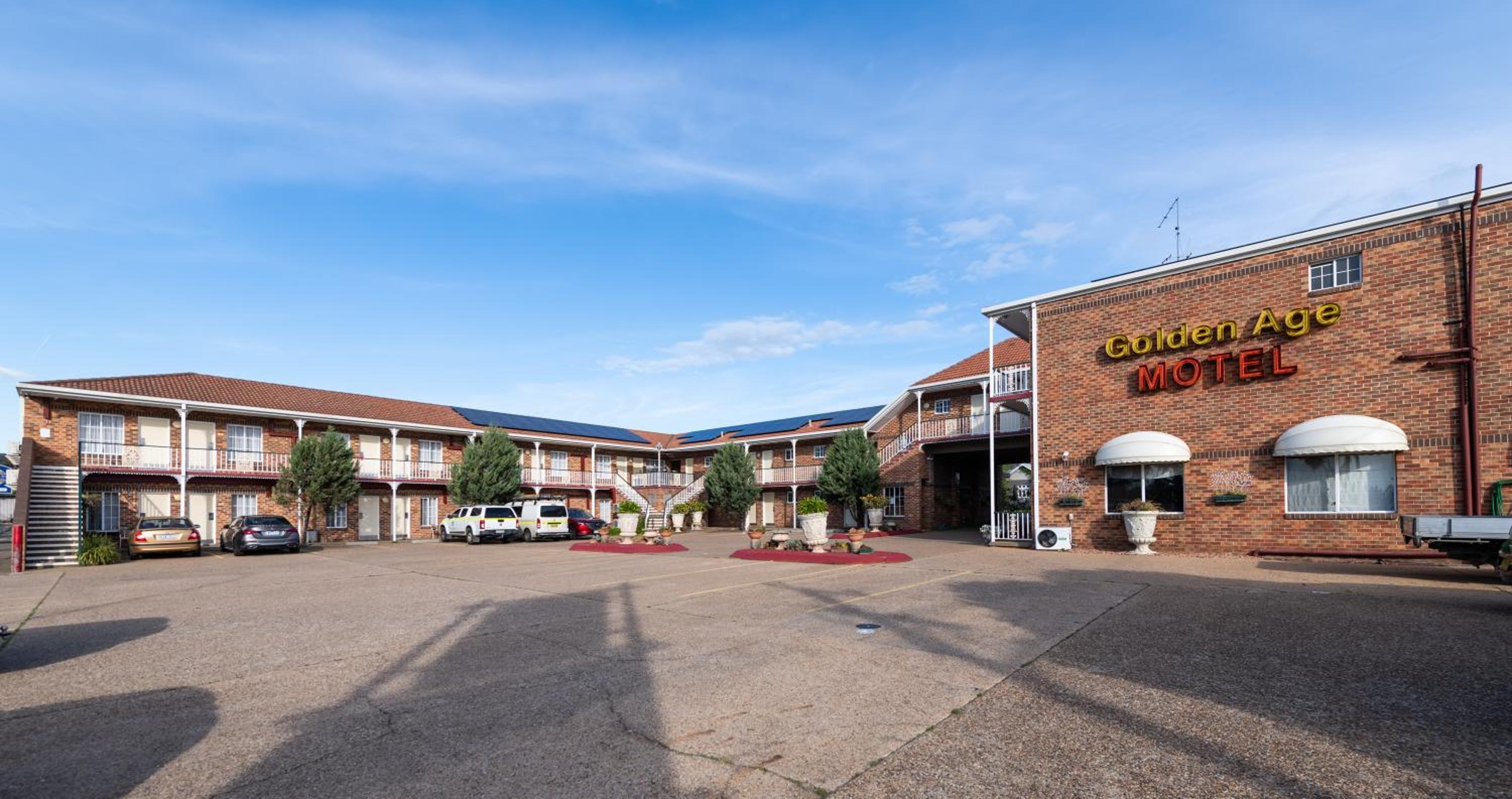 Golden Age Motor Inn