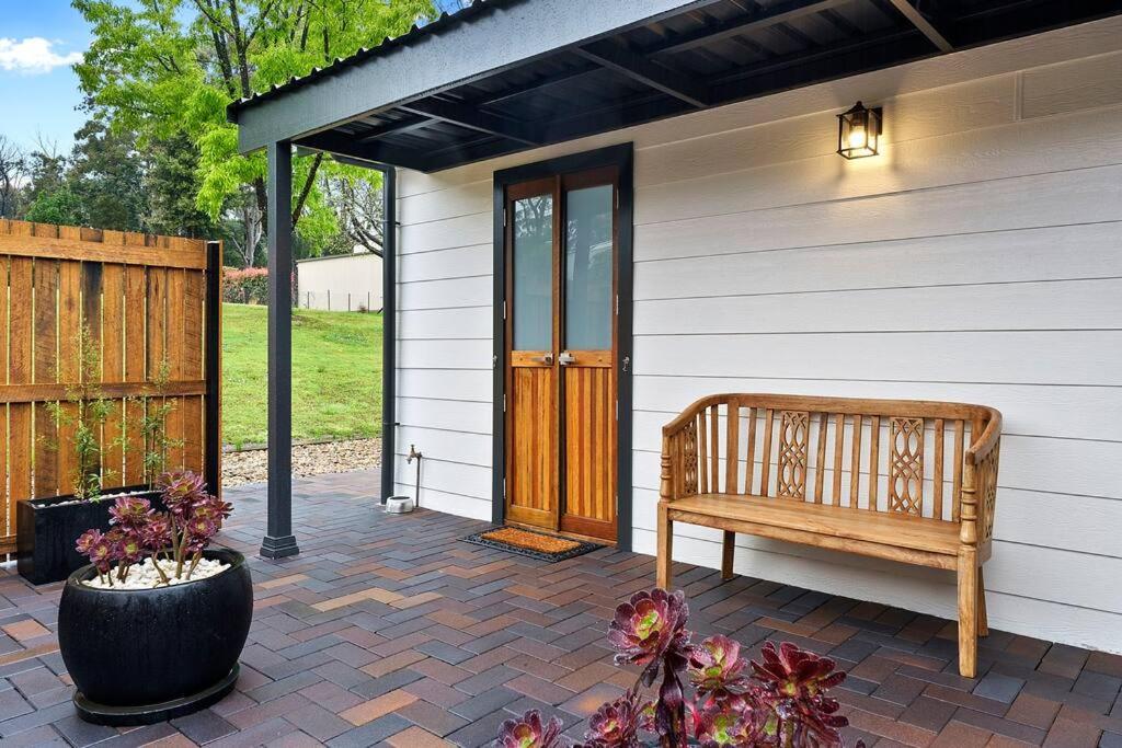 Unique and secluded Poppy Cottage