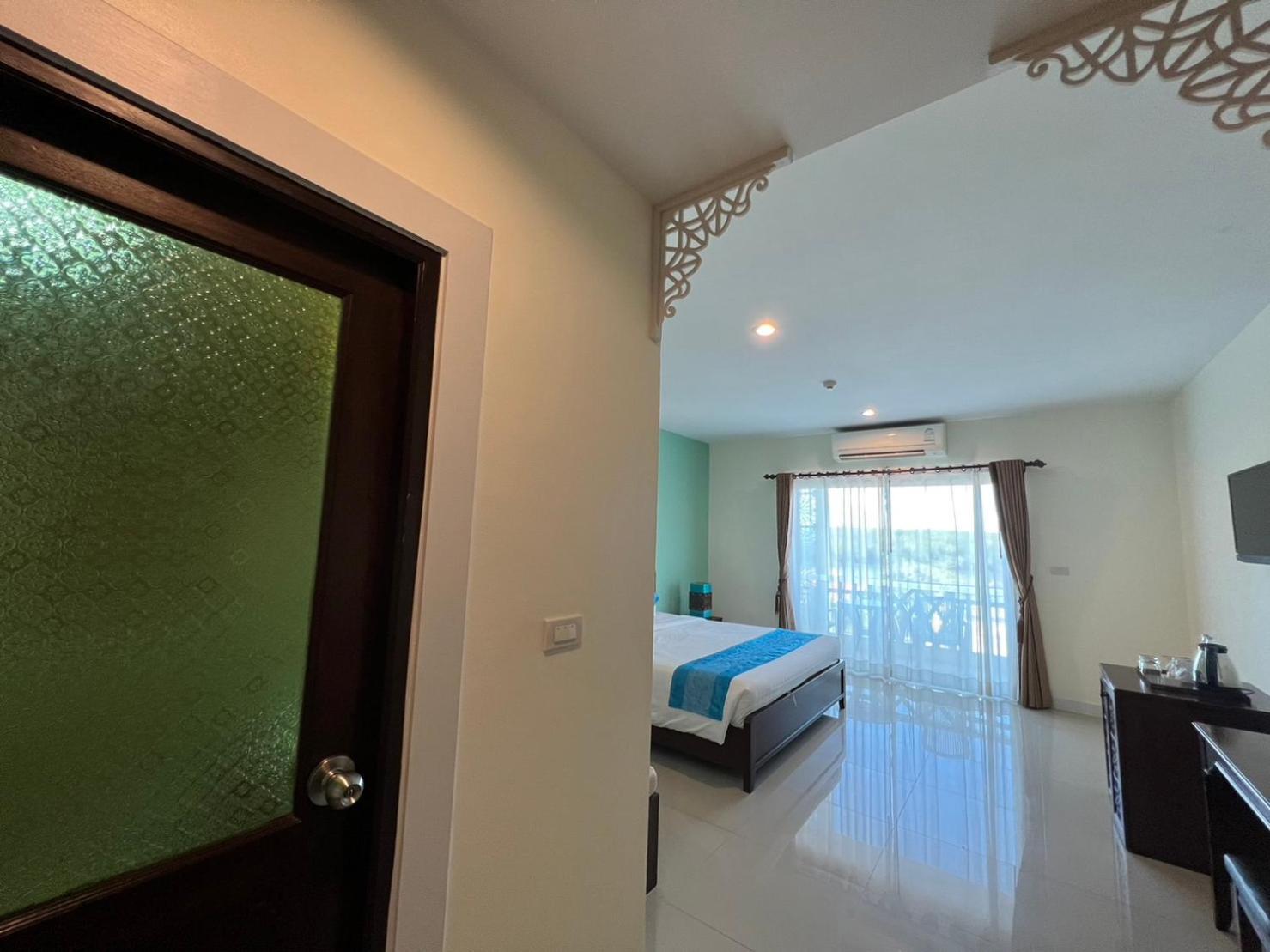 Krabi Front Bay Resort