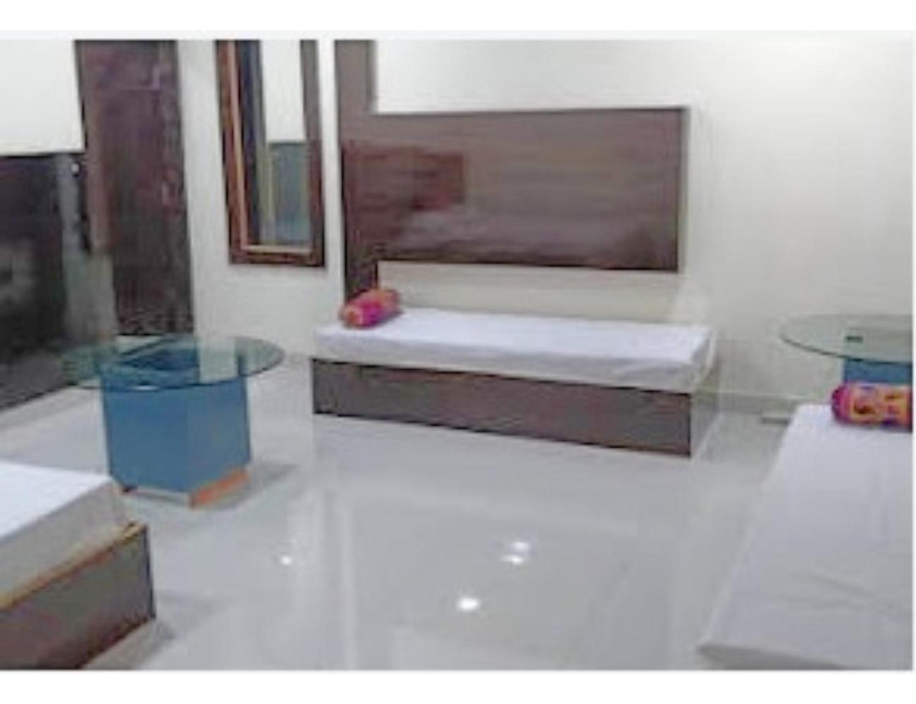 The Two Angel Homestay, Shivpuri