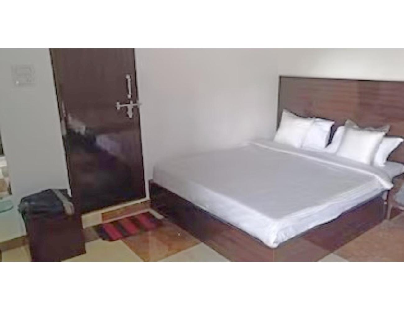 The Two Angel Homestay, Shivpuri